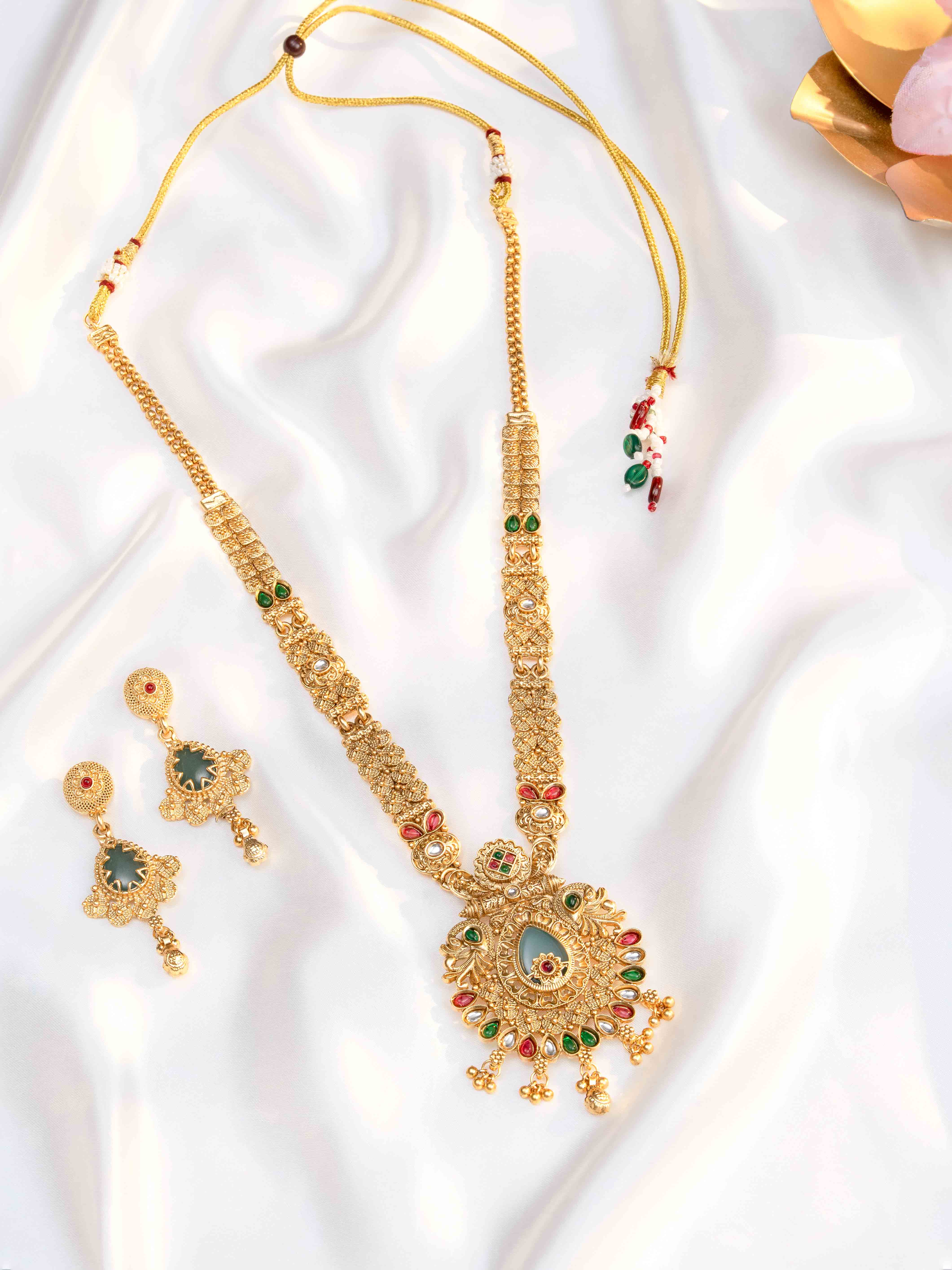 Charvika Necklace Set
