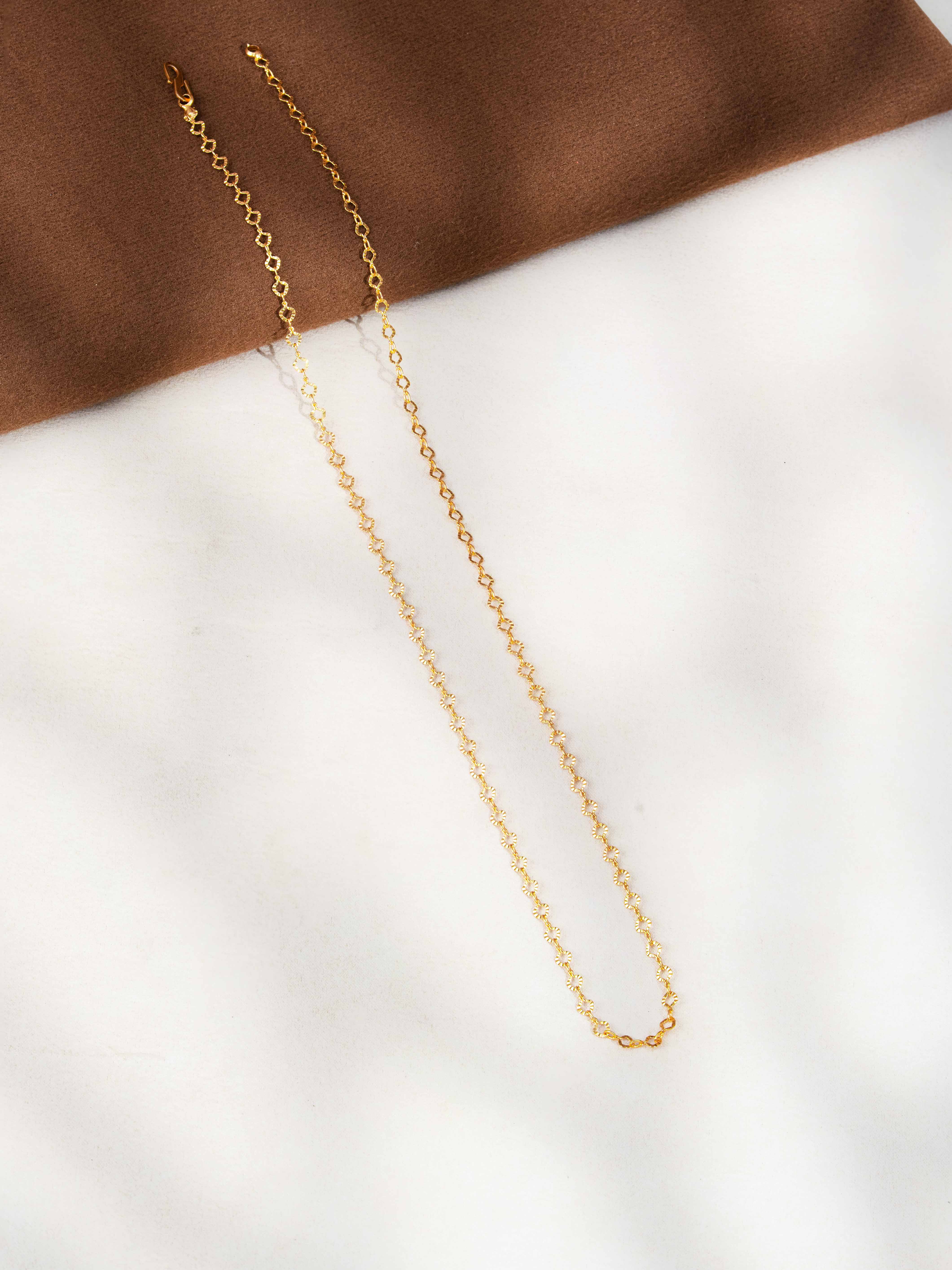 Elara Gold Chain