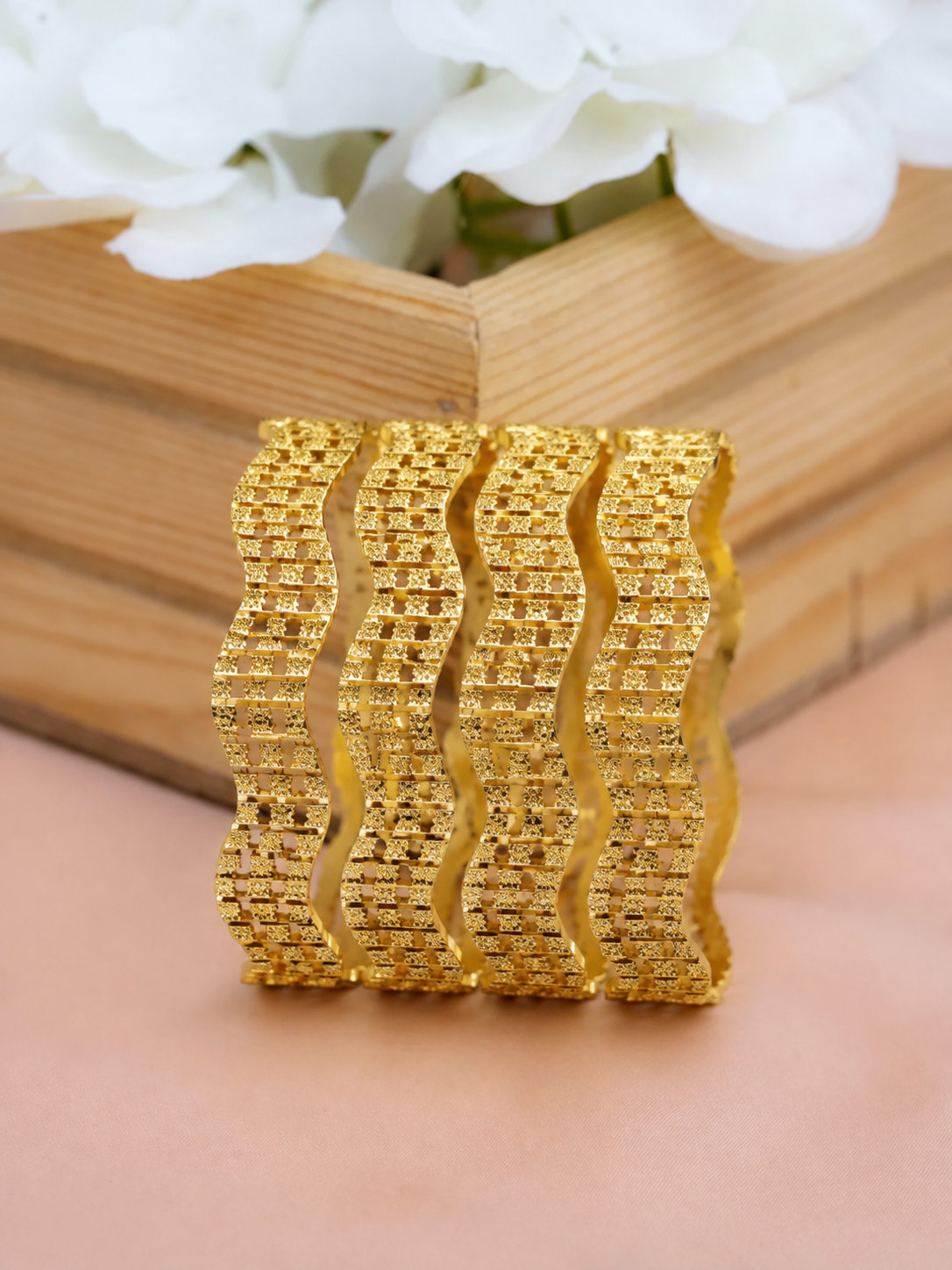 Aarti Bangle (Set of 4)