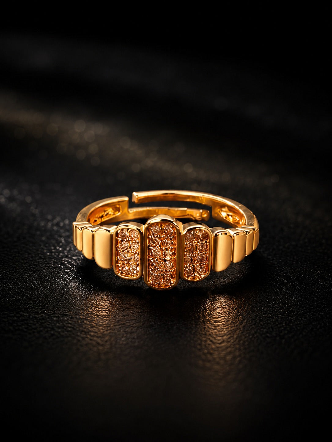 Sira Adjustable Ring
