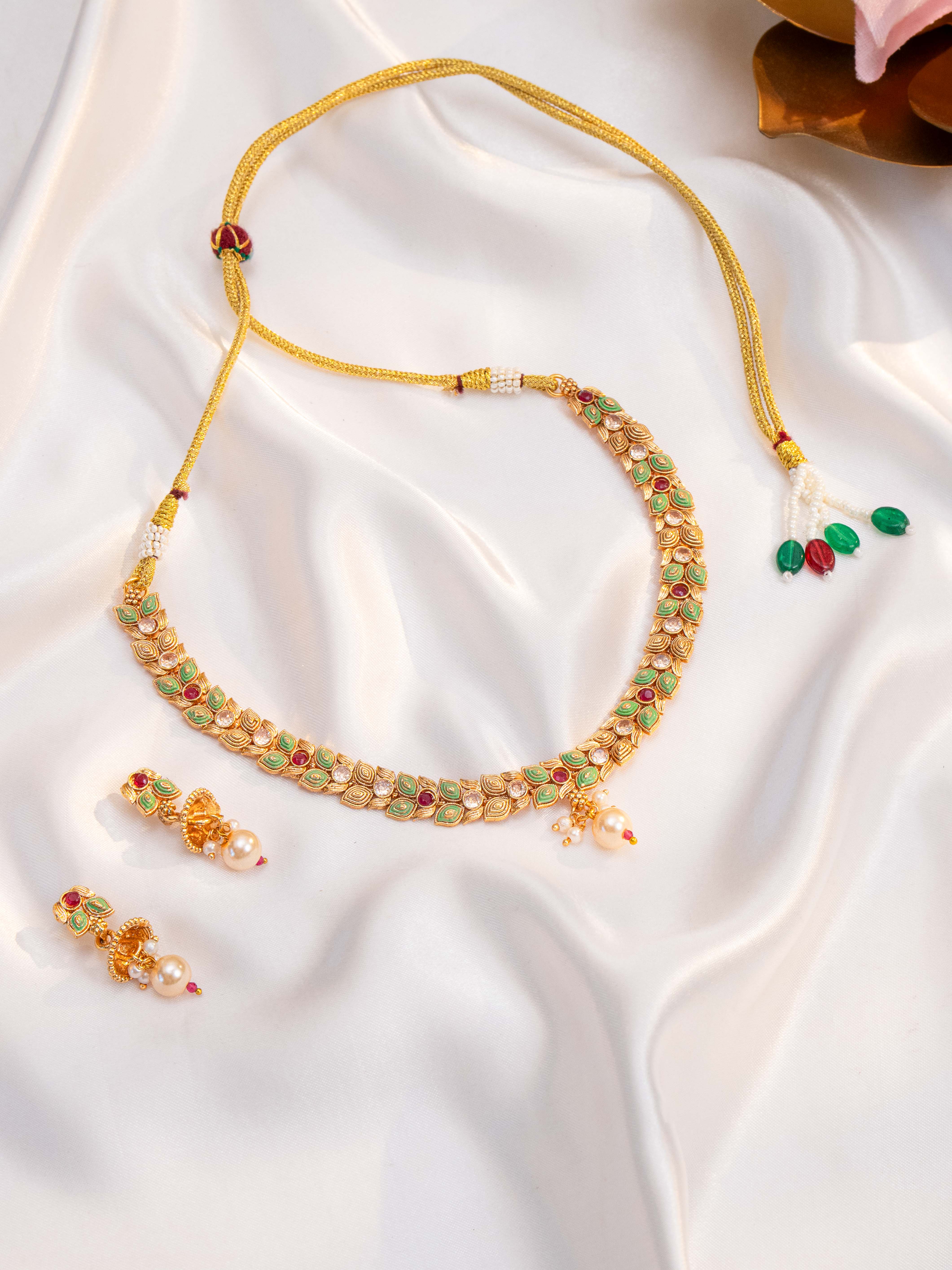 Saanvi Necklace Set
