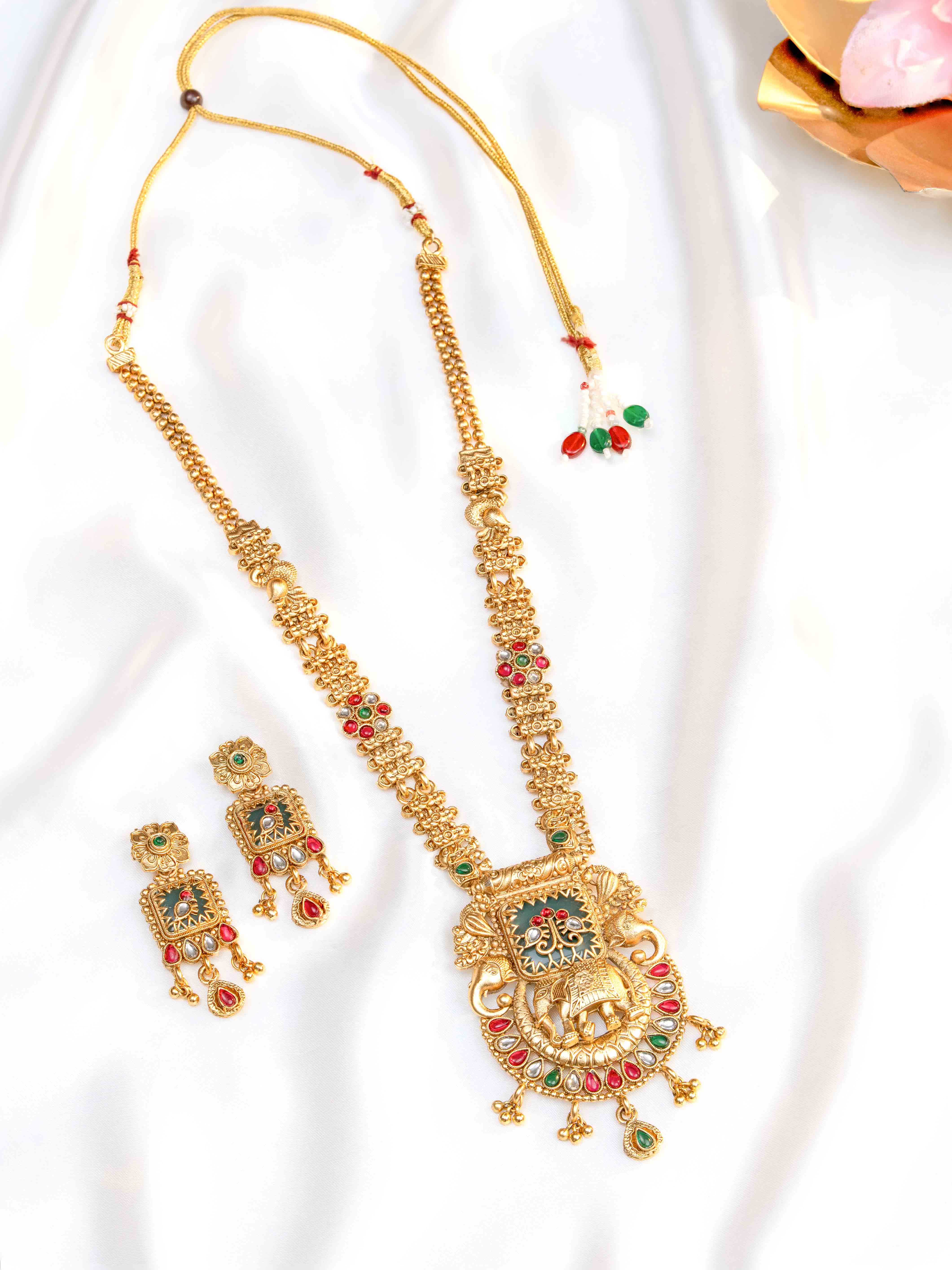 Shivani Necklace Set