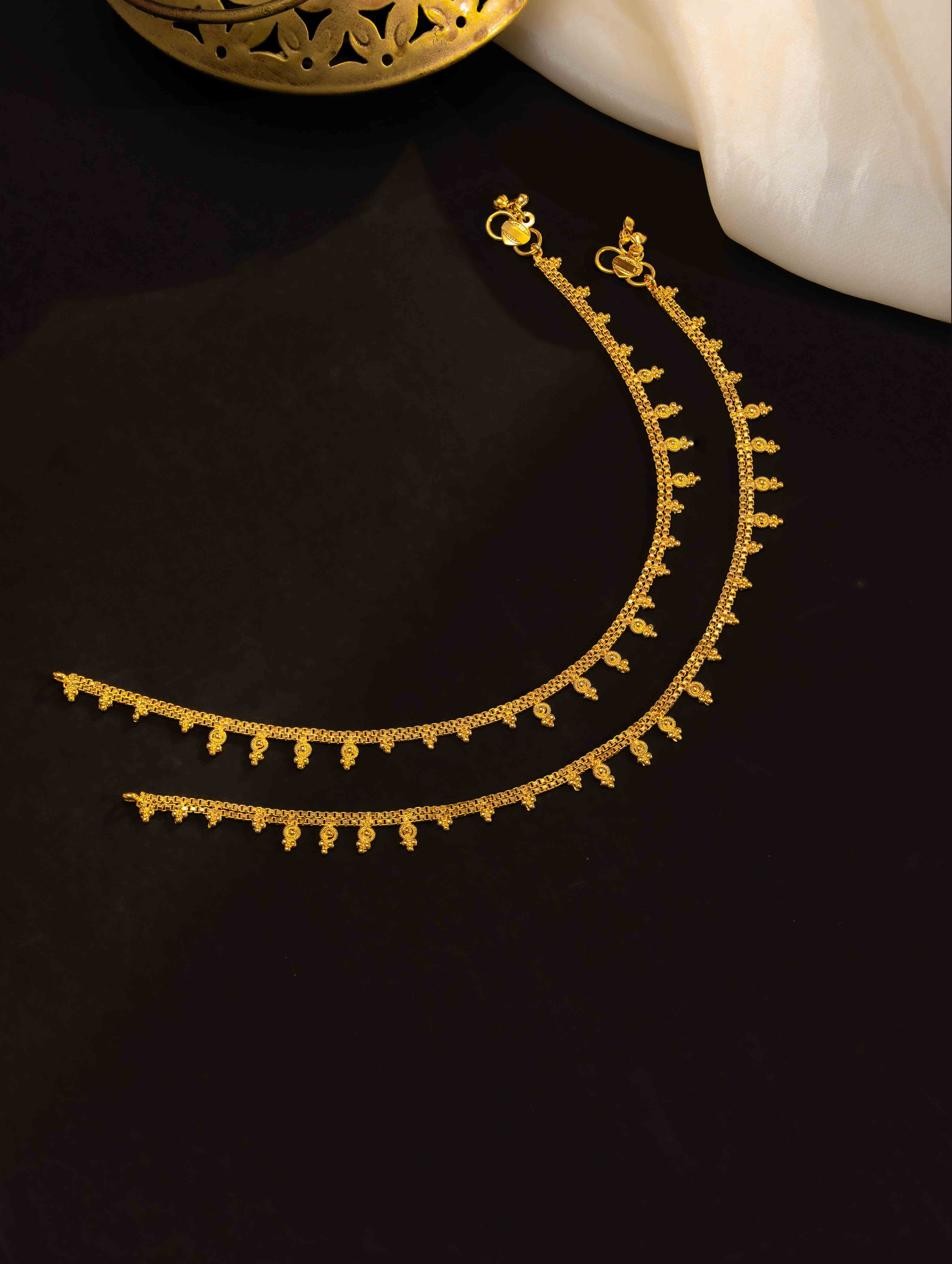 Patralekha Gold Payal ( Set of 2)
