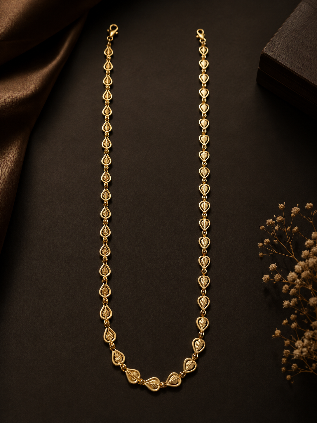 Silk Flow Gold Chain
