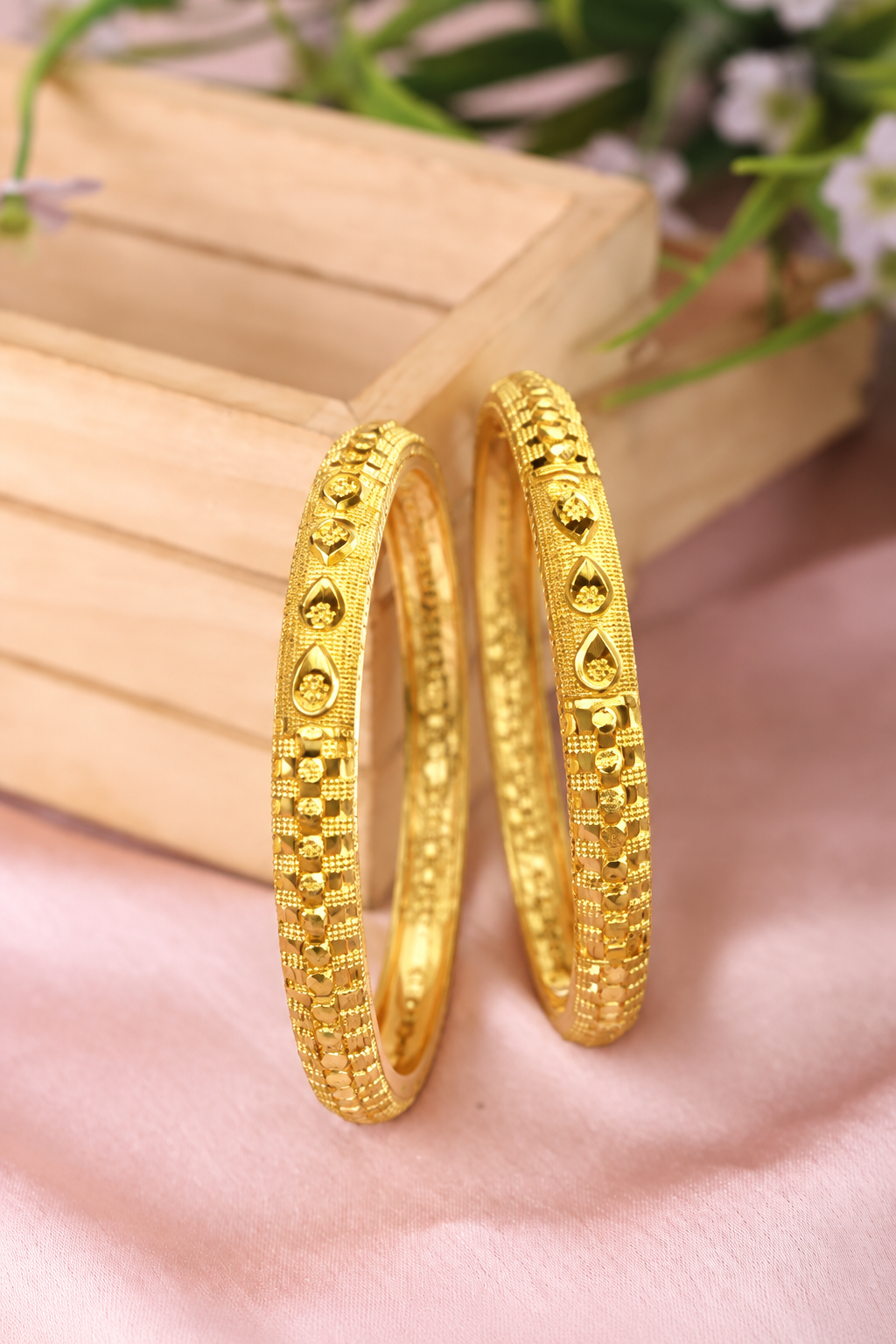 Vaishnavi Bangle (Set Of 2)