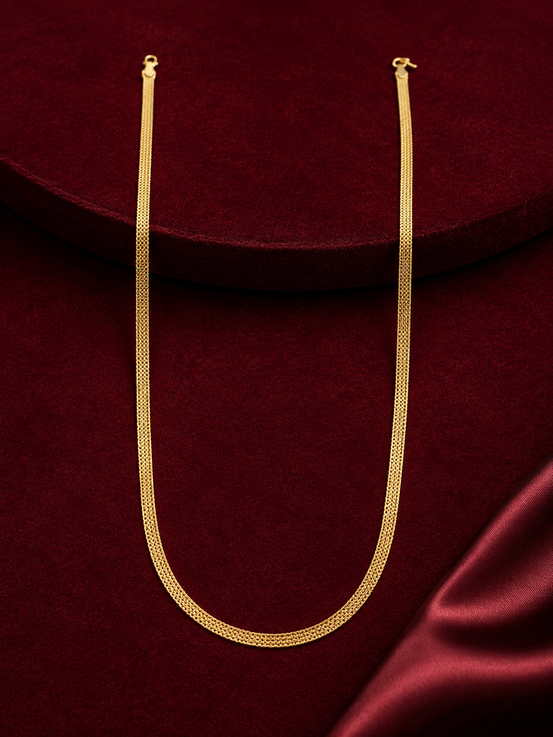 Ruhika Gold Chain