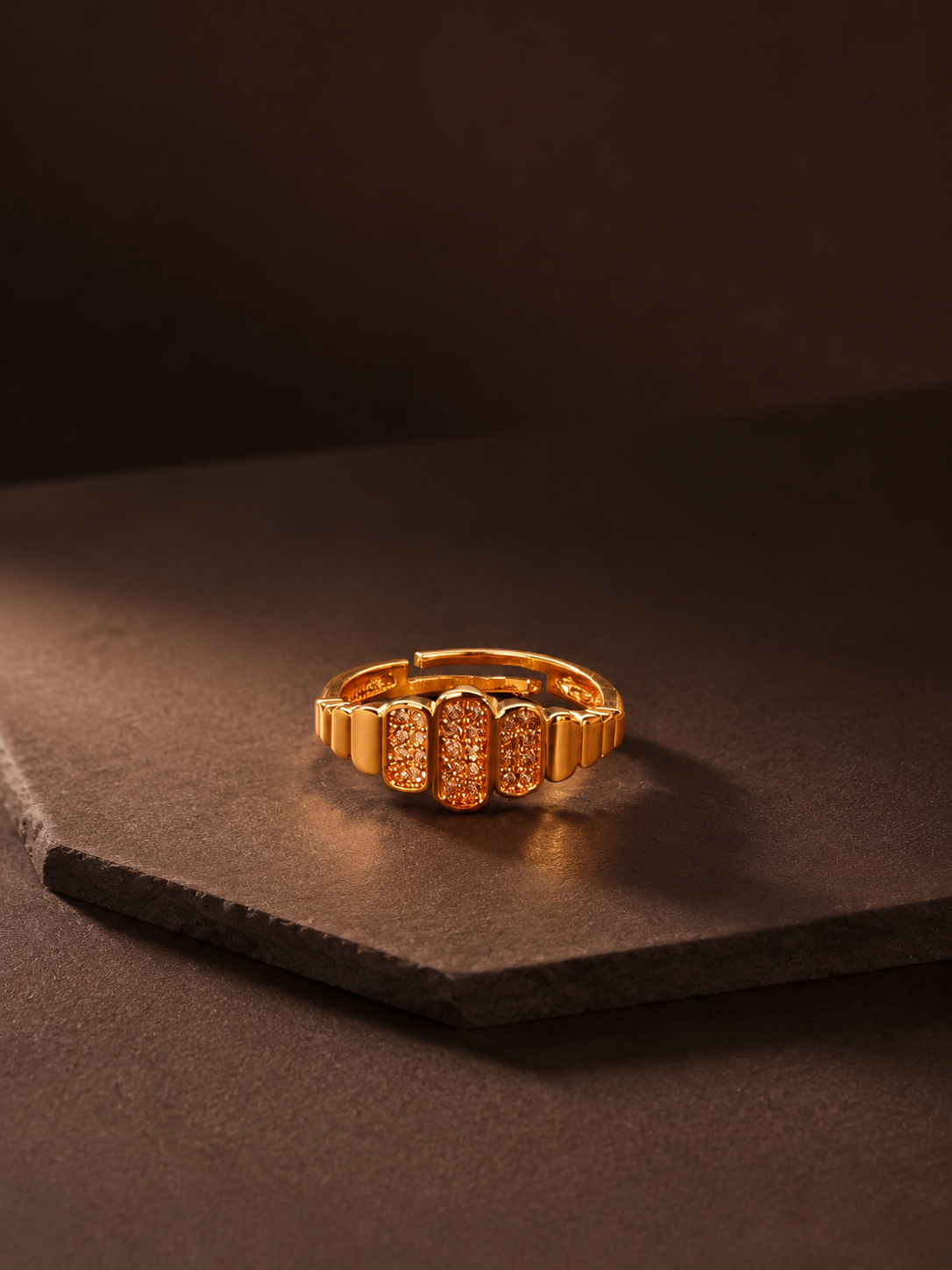Sira Adjustable Ring