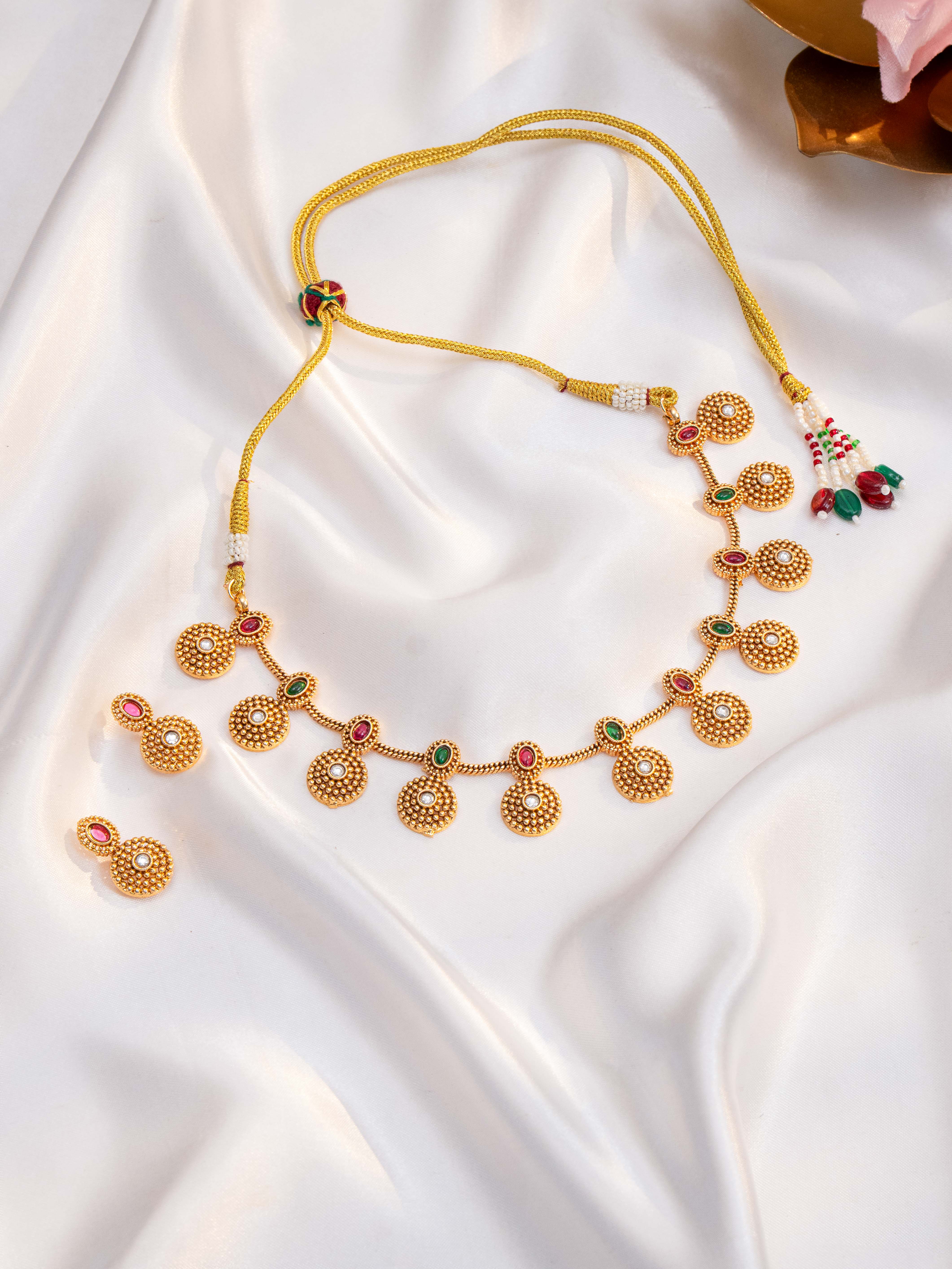Mridula Necklace Set