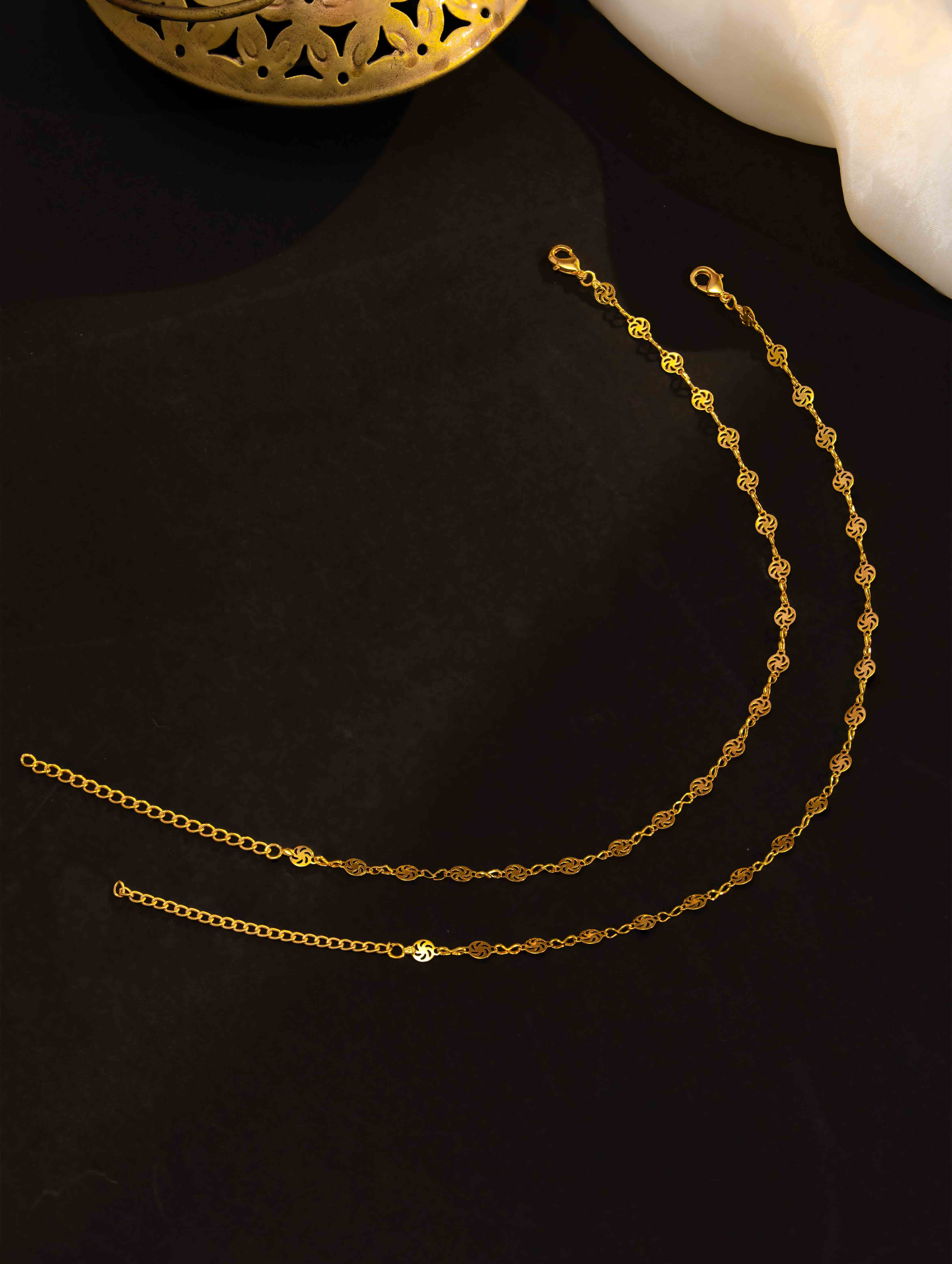 Aarohi Gold Payal. ( Set of 2)