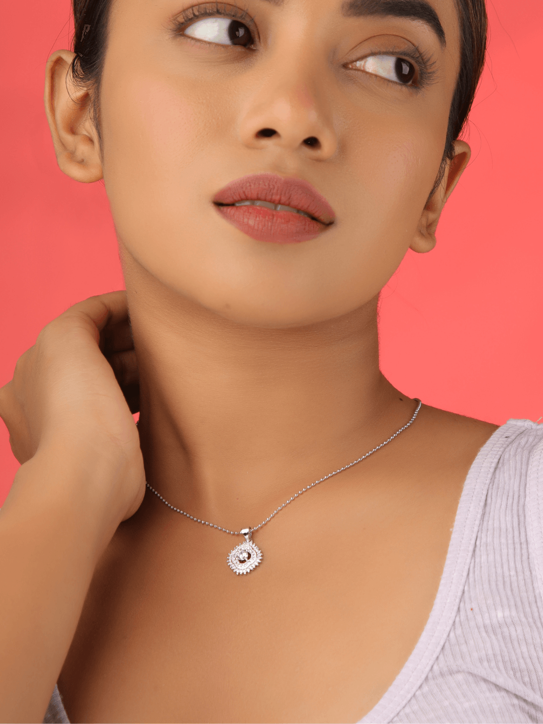 Clover Leaf Pendant - Zeraki Jewels