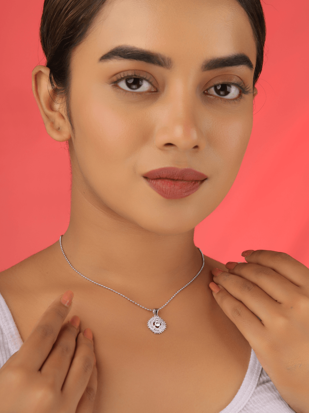 Clover Leaf Pendant - Zeraki Jewels