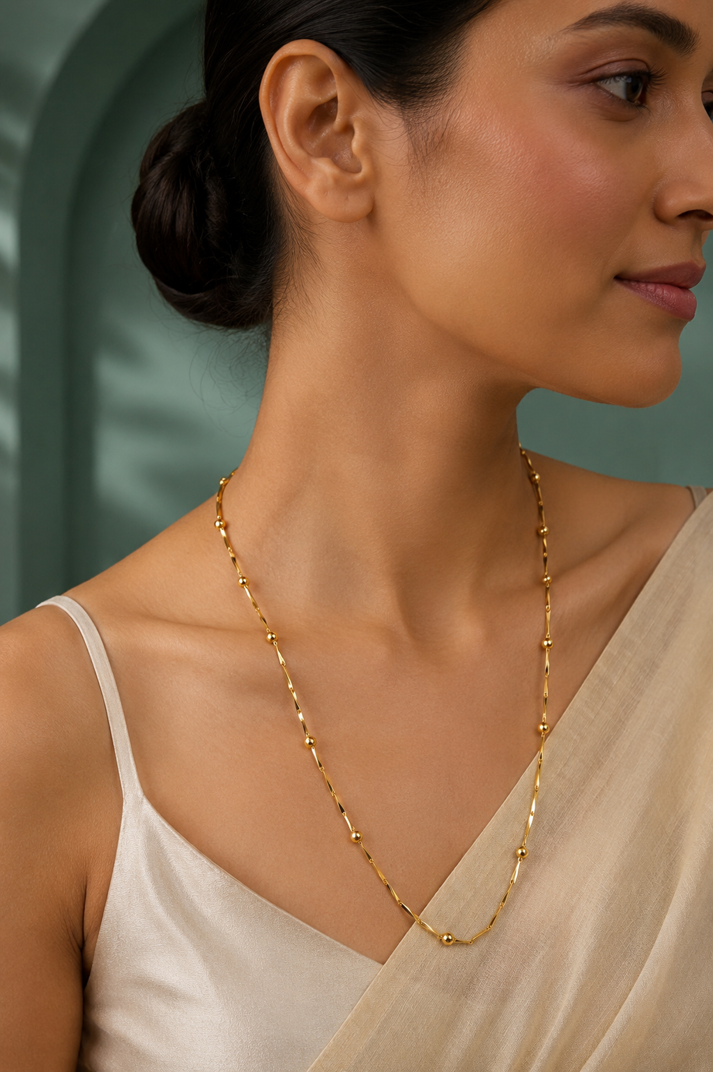 Aveline Gold Chain