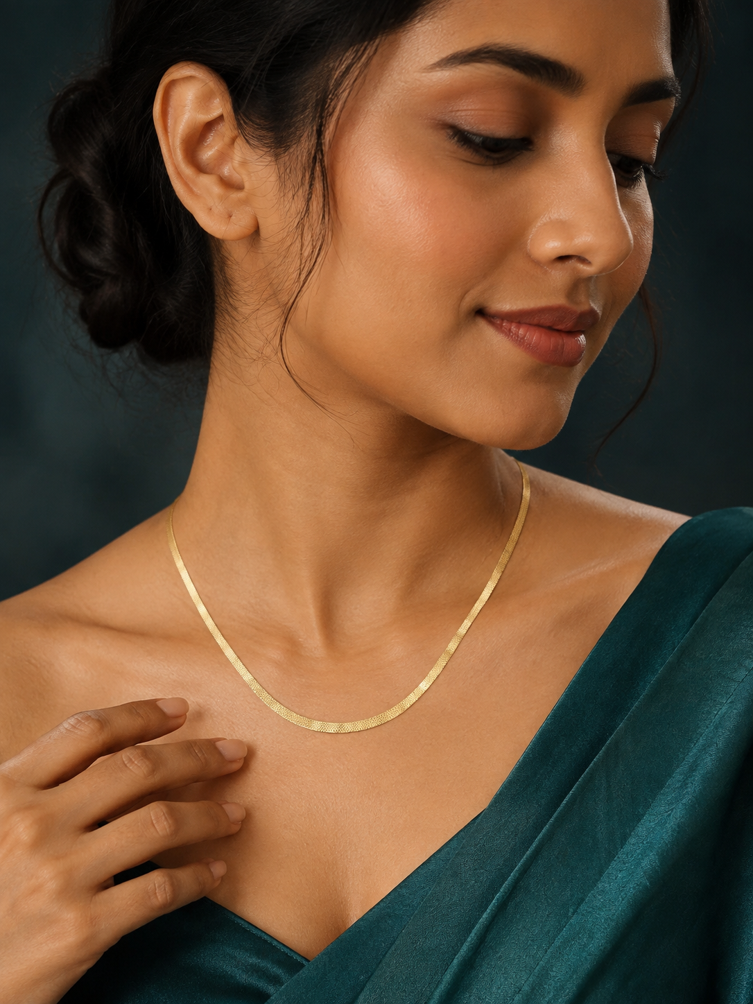 Ruhika Gold Chain