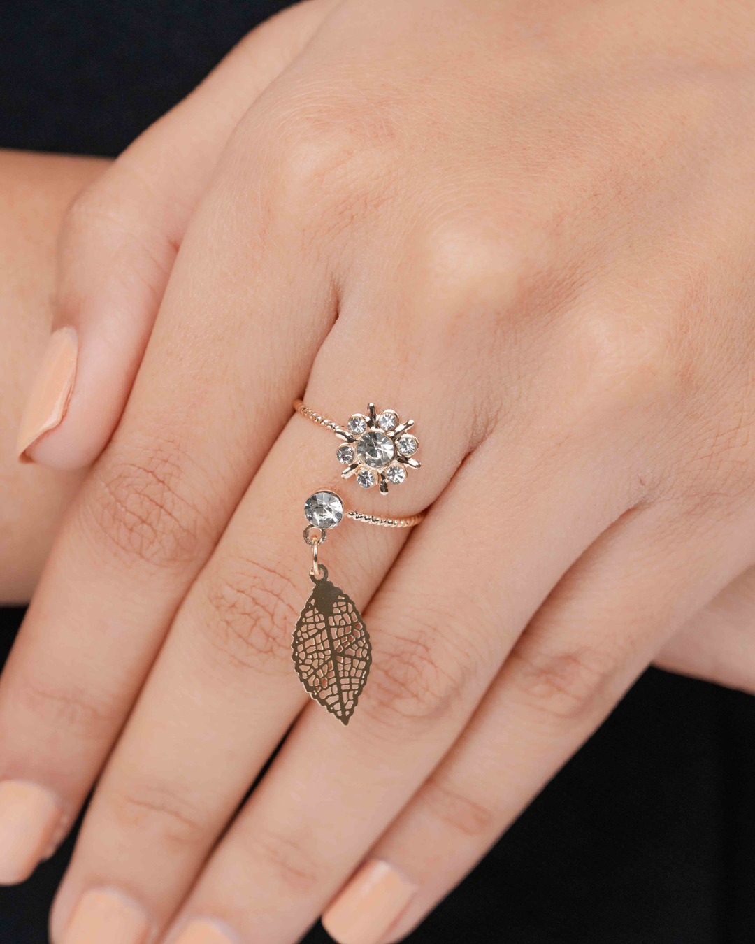 Viora Adjustable Ring