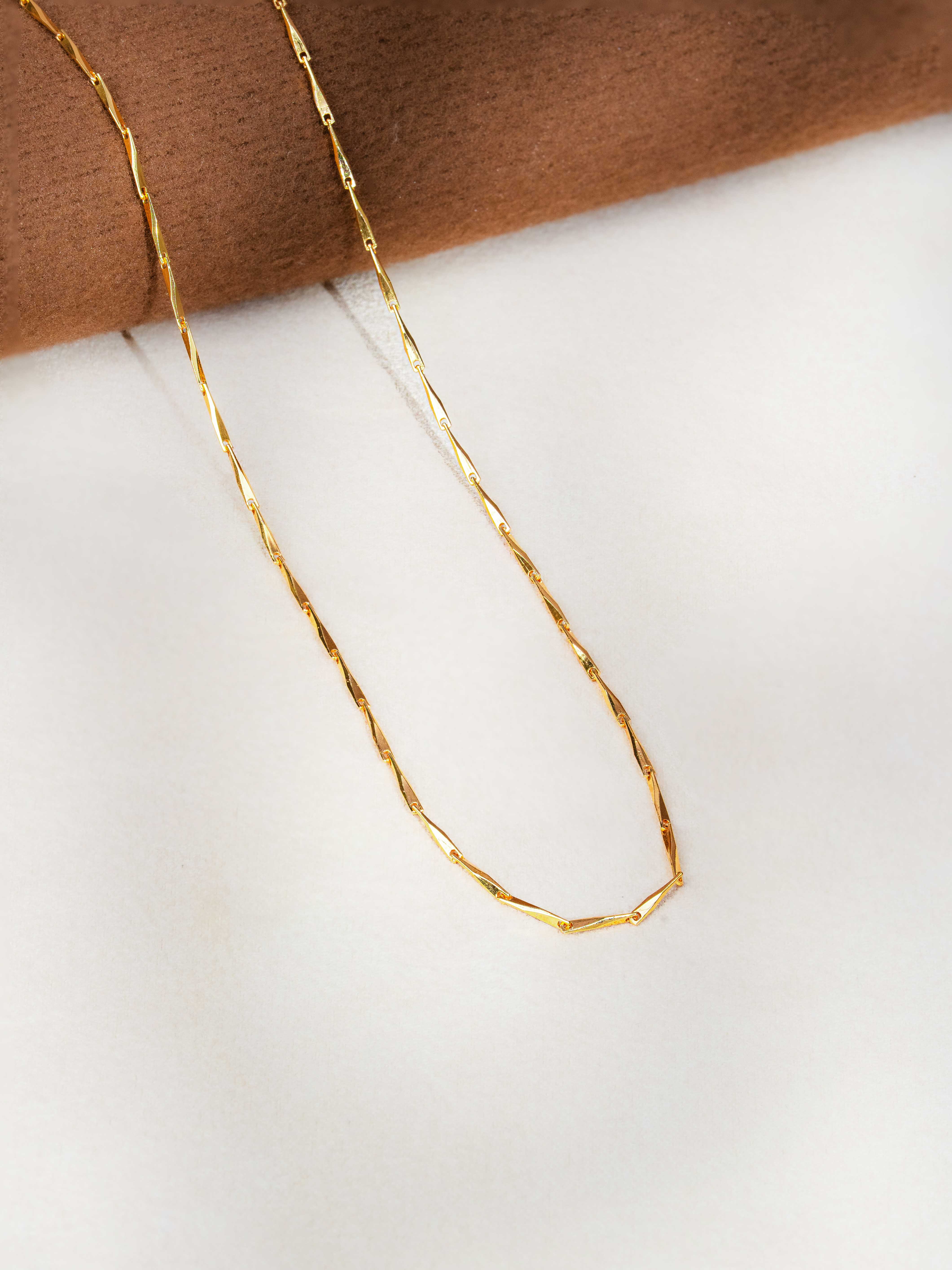 Roselle Gold Chain