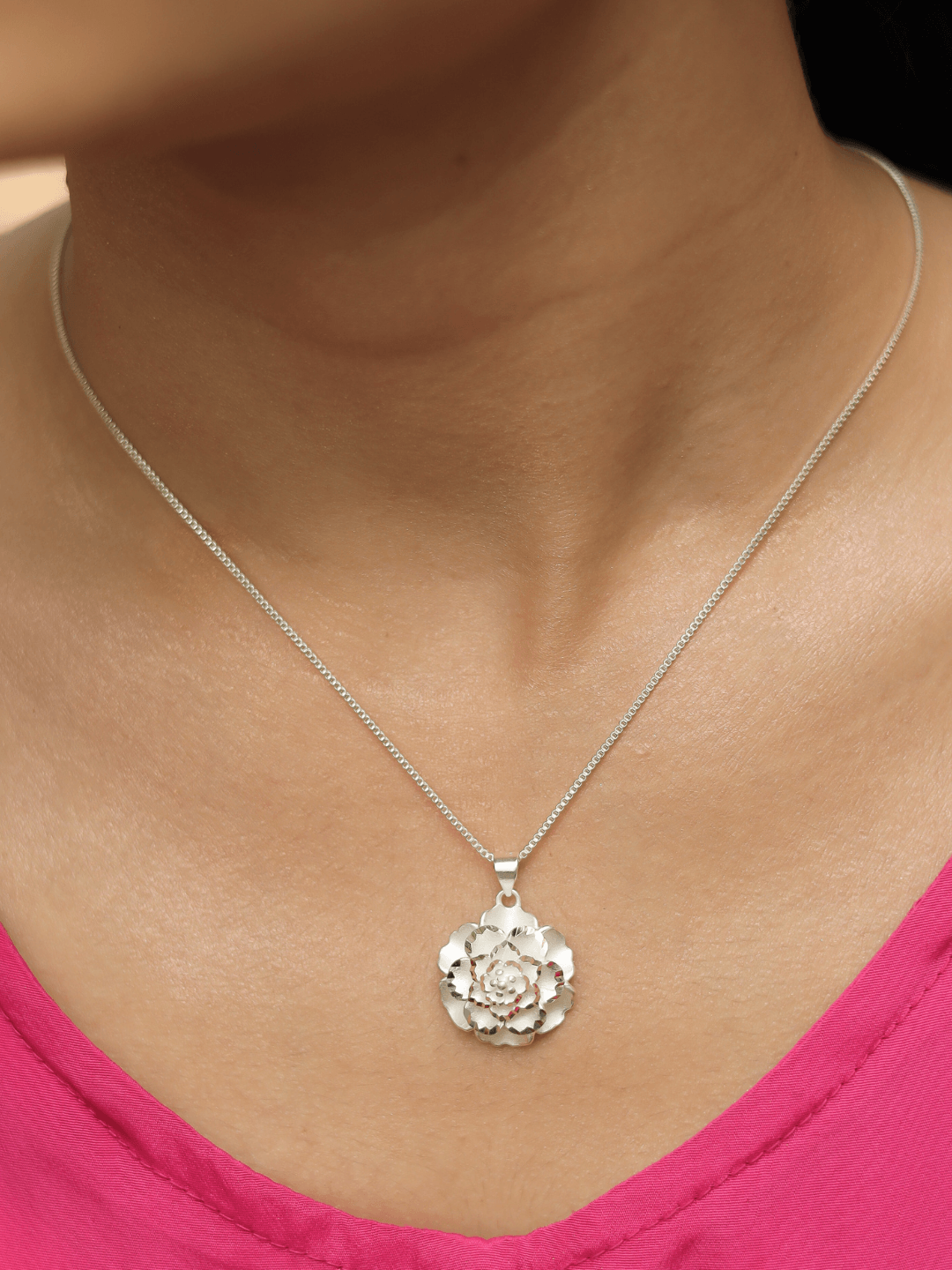 Botanical White Pendant - Zeraki Jewels