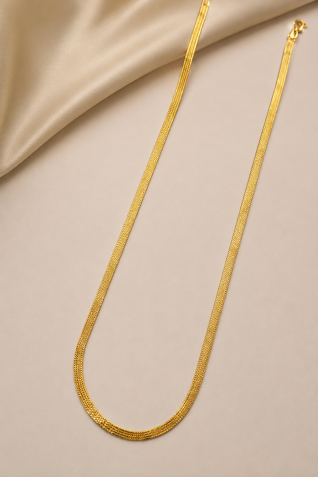 Ruhika Gold Chain