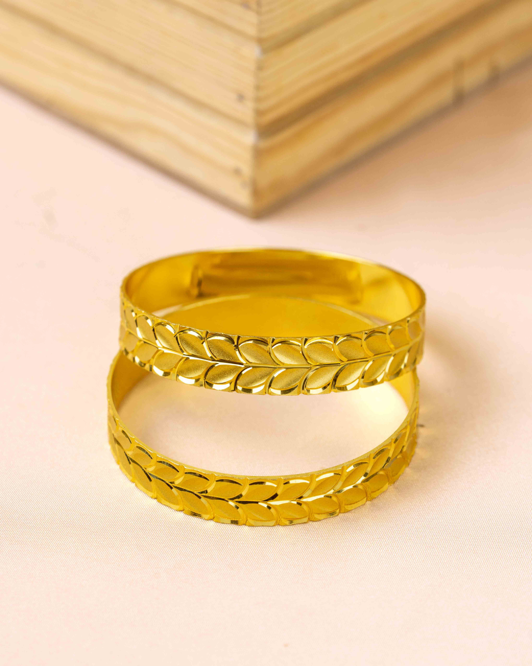 Hiral Bangle ( Set Of 2 )