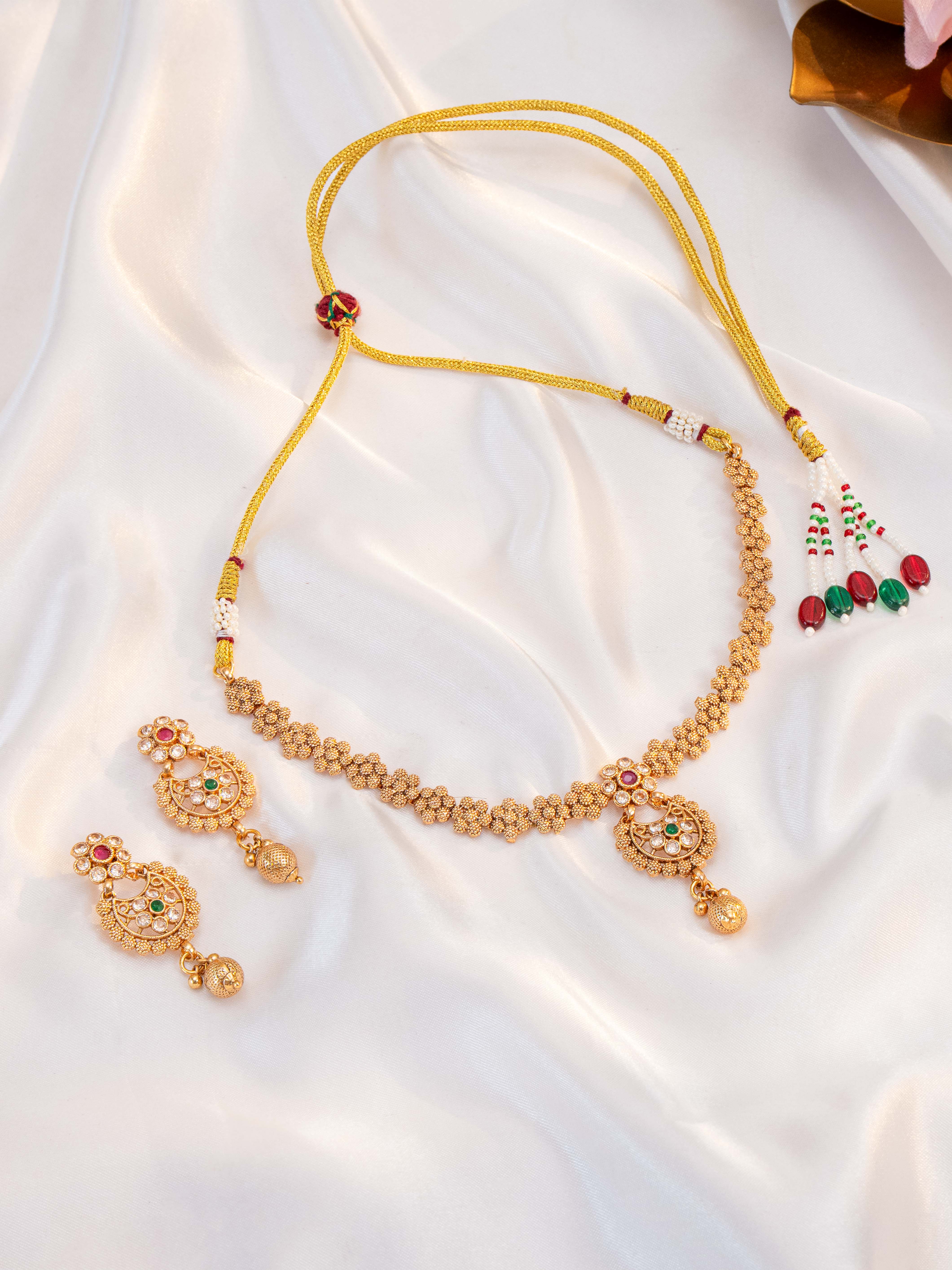 Gaurangi Necklace Set