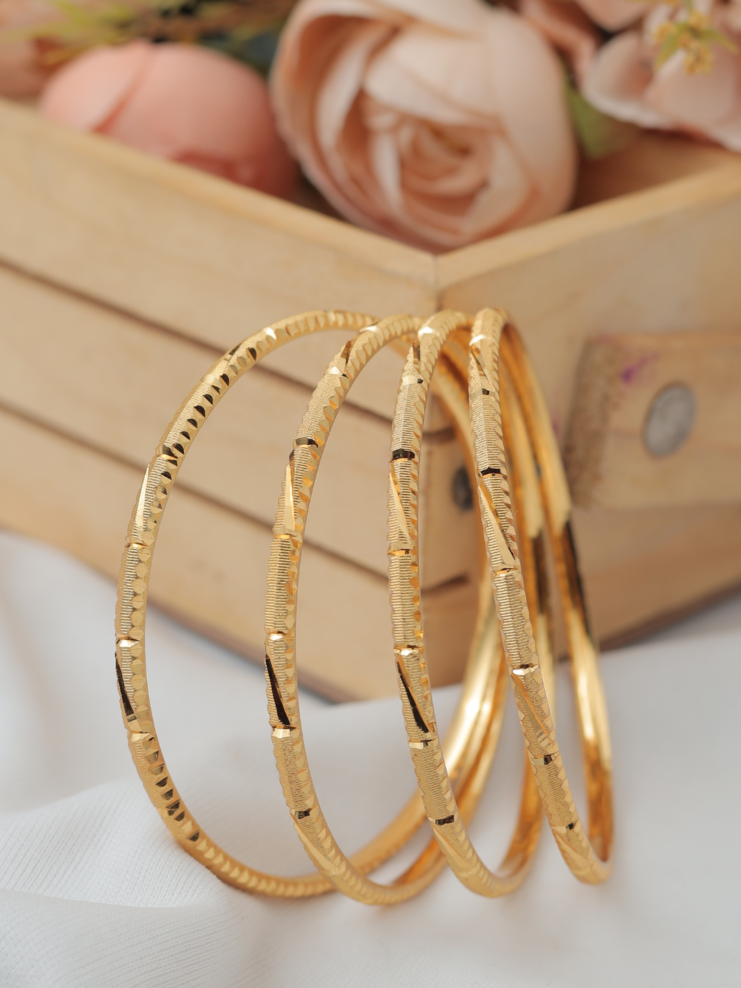Aashika Bangle. ( Set of 4 )