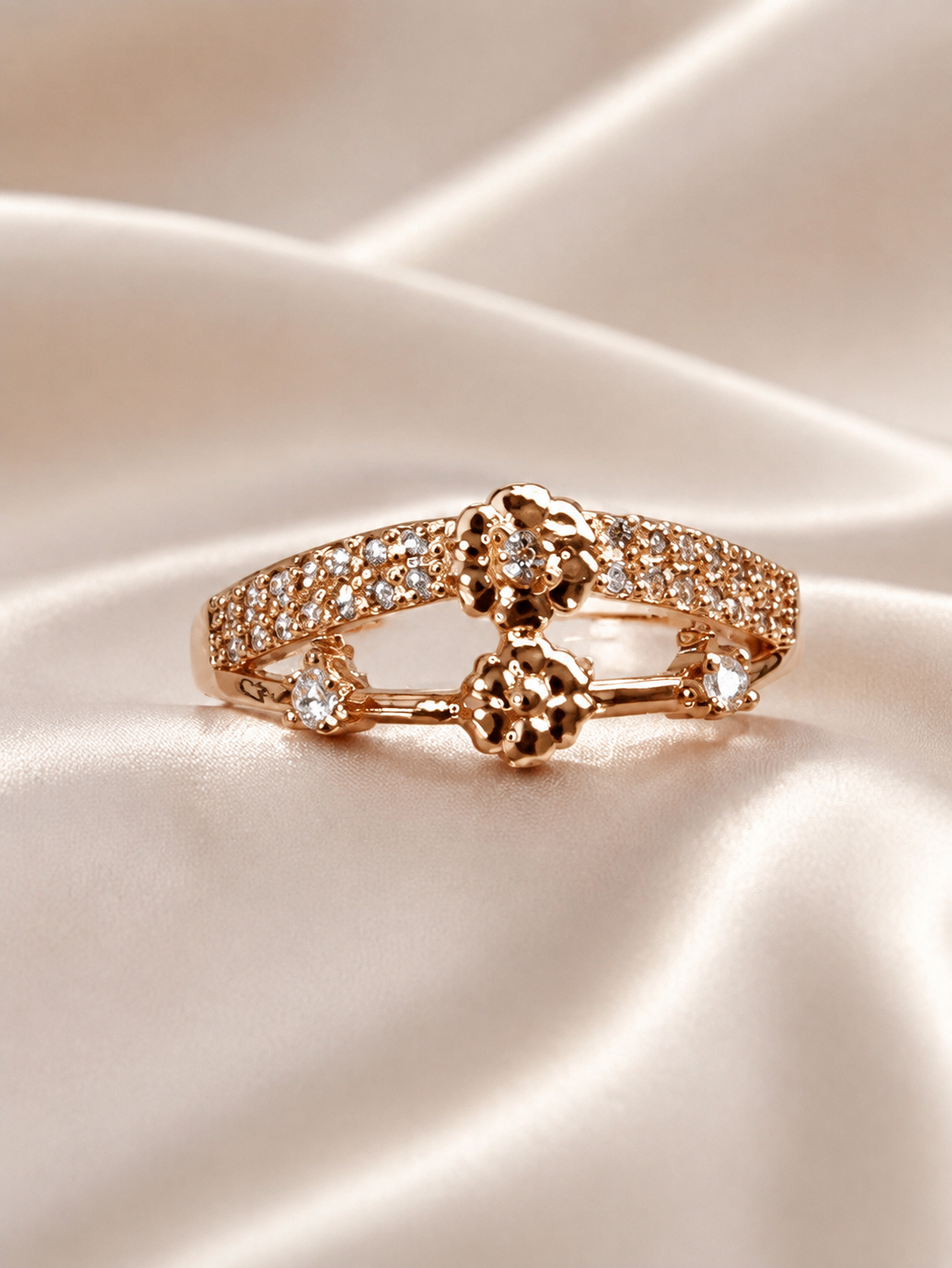 Nafia Adjustable Ring