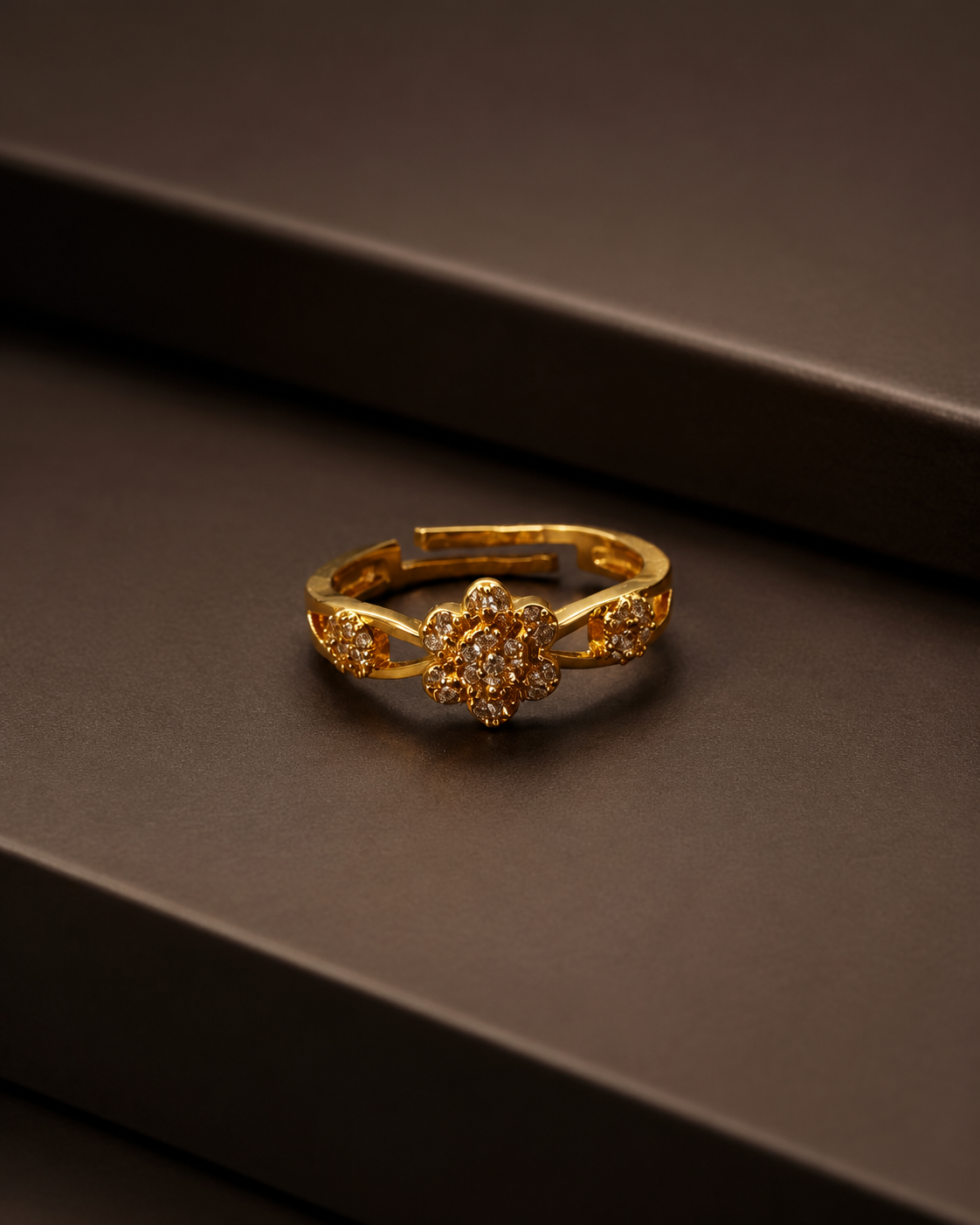 Neya Adjustable Ring