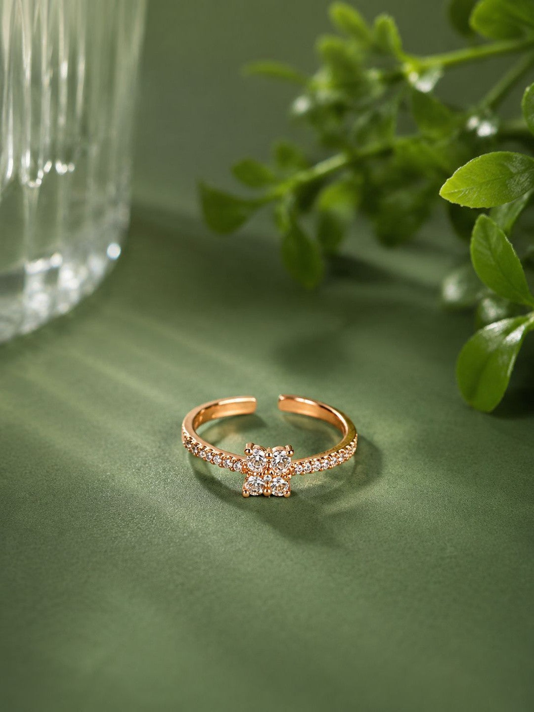 Lily Adjustable Ring