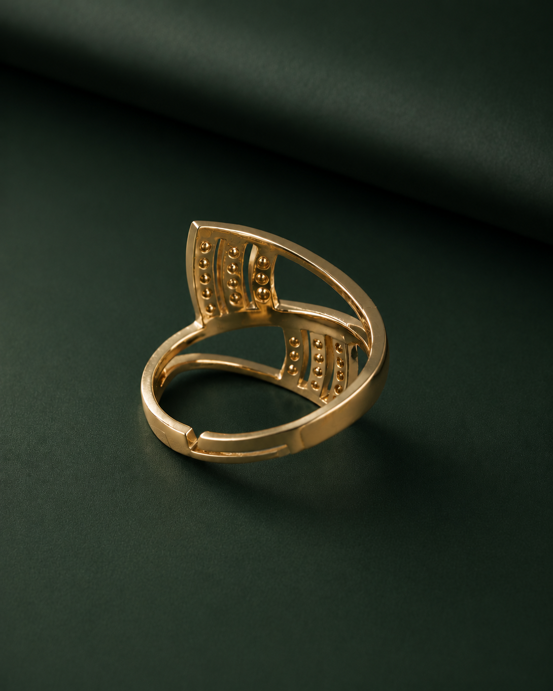 Vera Shine Adjustable Ring