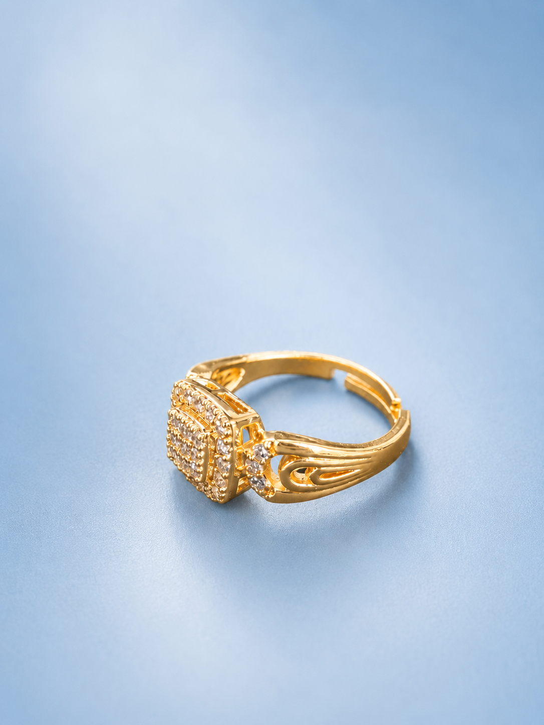 Devira Adjustable Ring