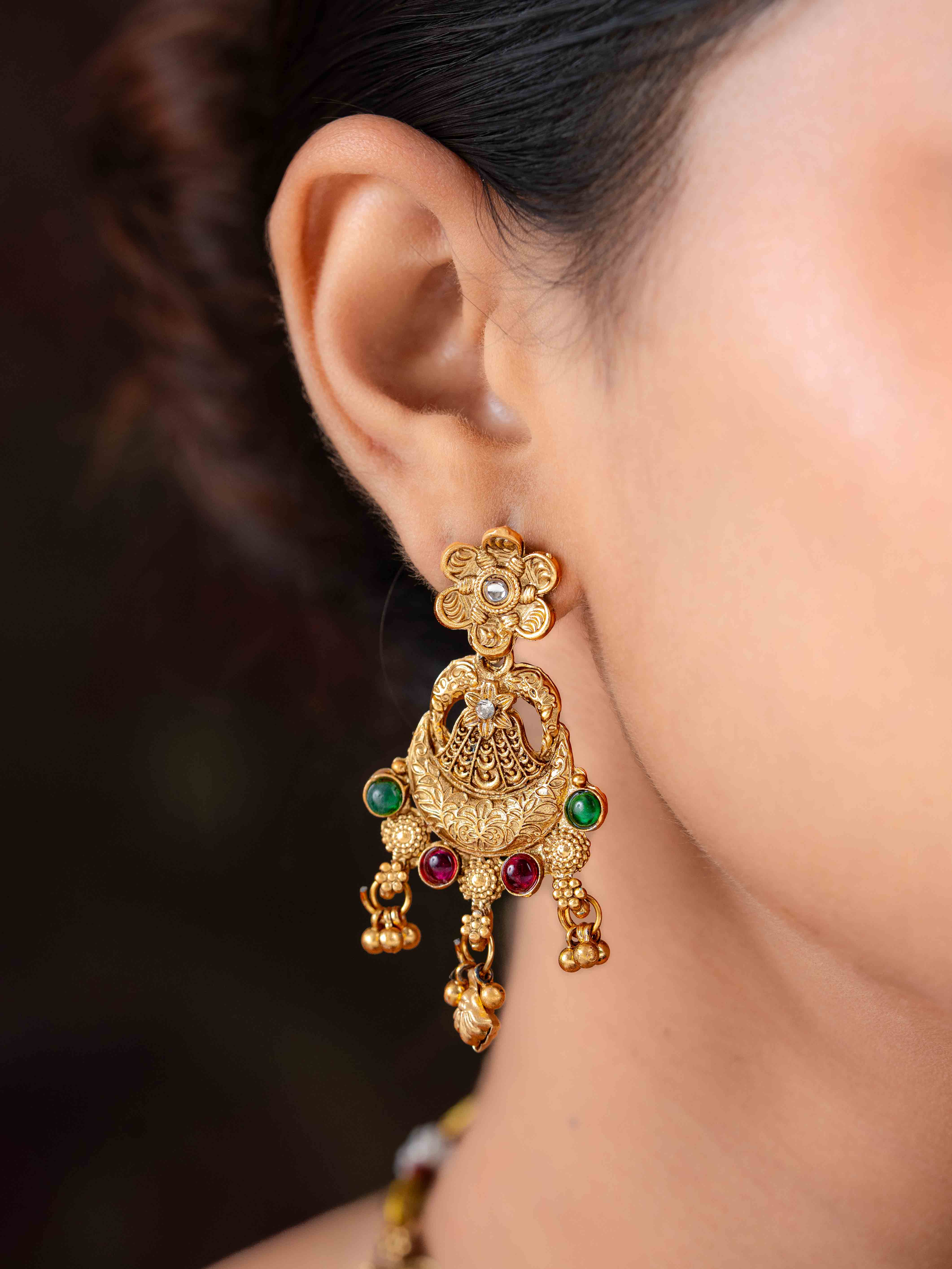 Chandraroop Necklace Set