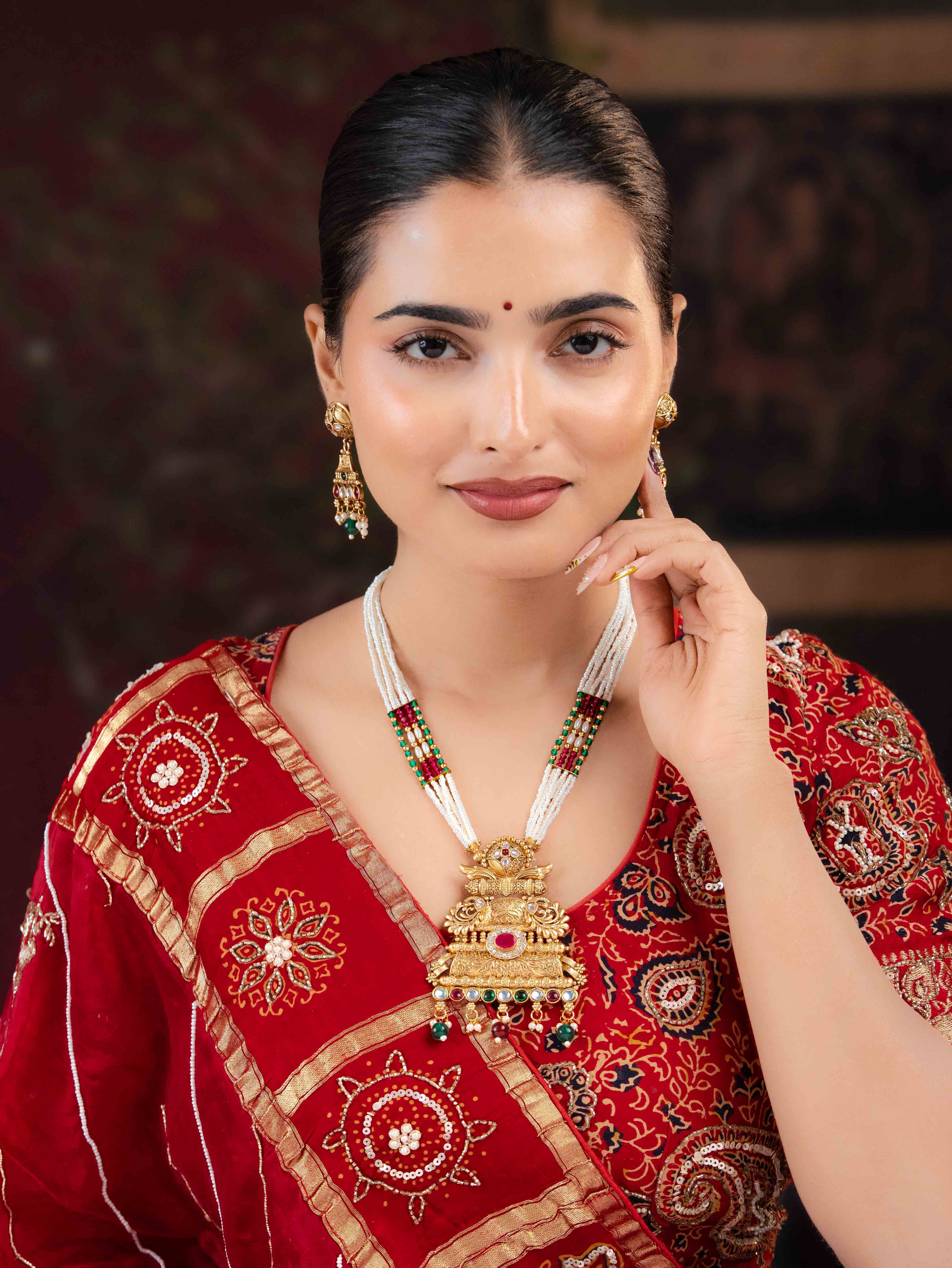 Bhakti Necklace Set