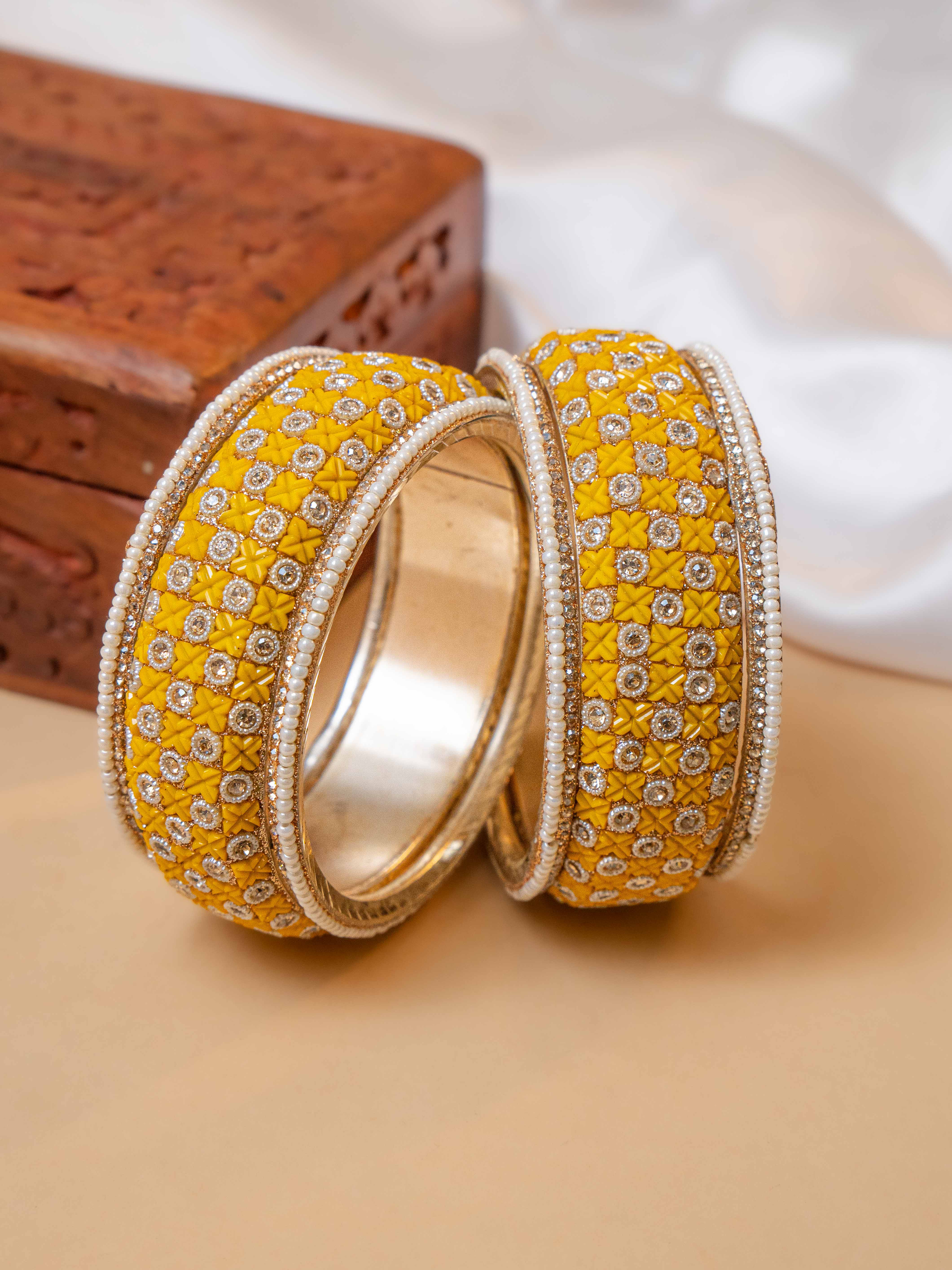 Noorvati Festive Bangles (Set Of 6)