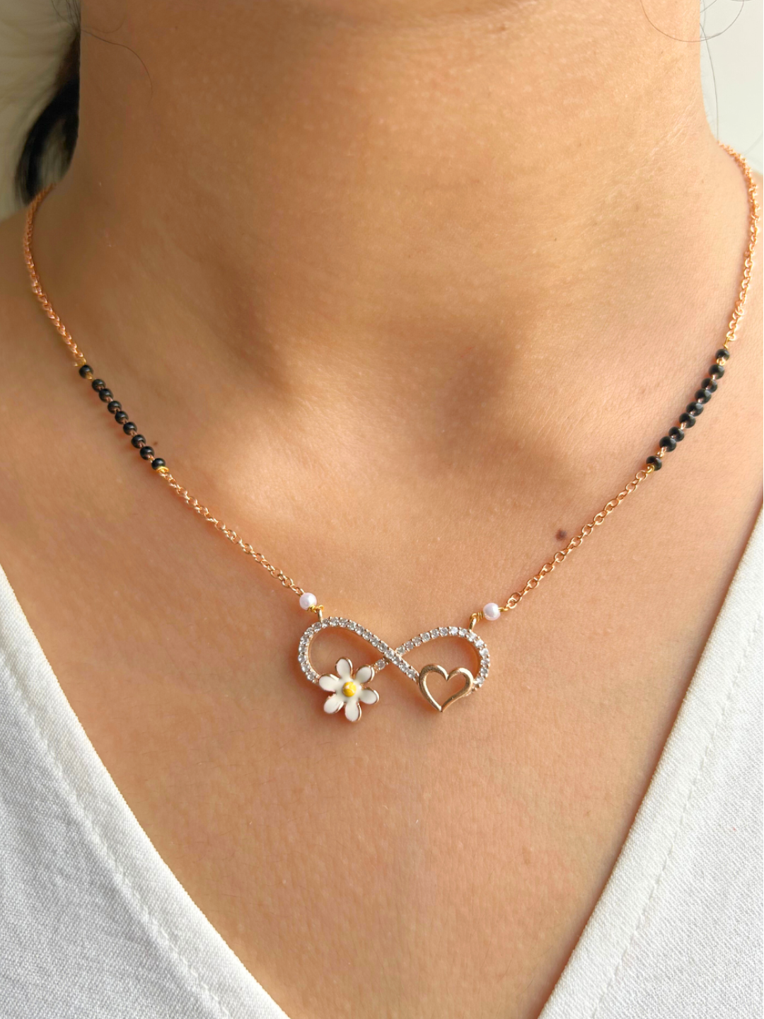 Infinity of Hearts Mangalsutra (Rose Gold)