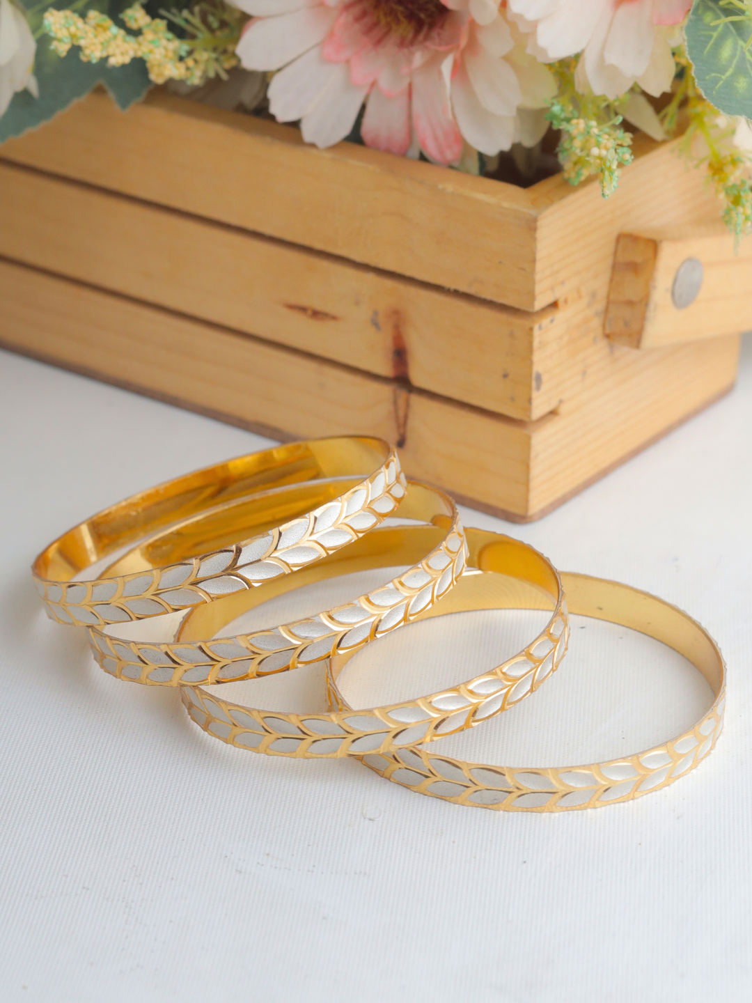 Bhavya Bangle. (Set of 4)