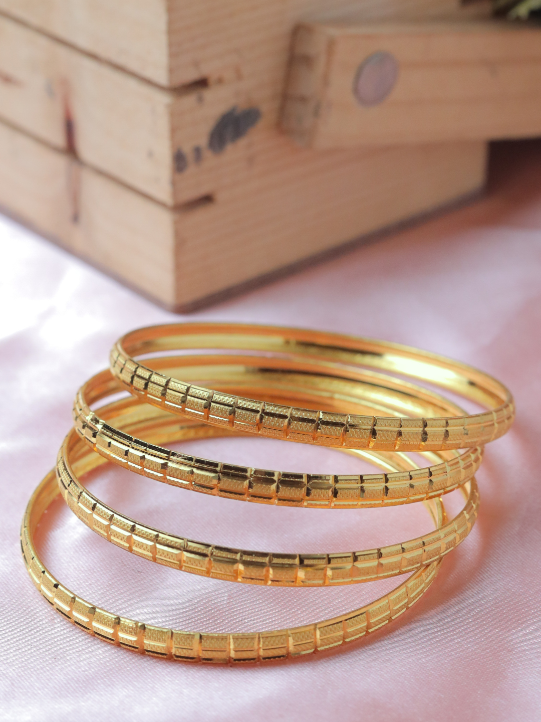 Shalini Bangle. (Set of 4)