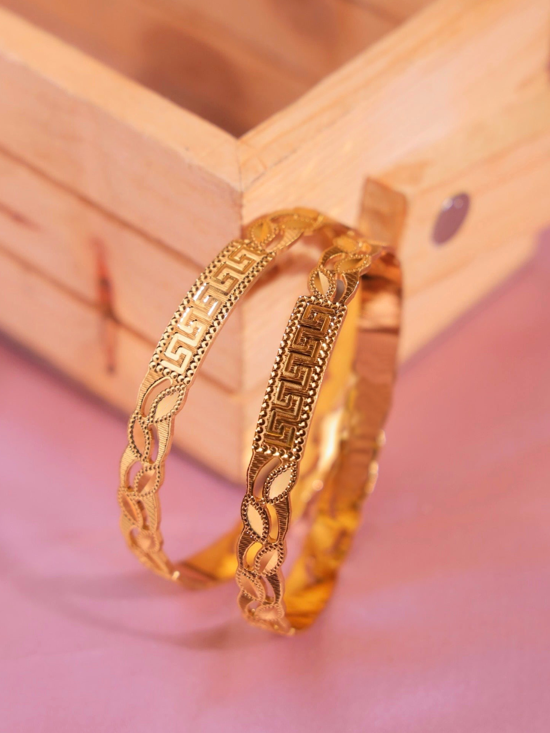 Light Weight Latest Design Gold Kangan Buy Thin Gold Bangles