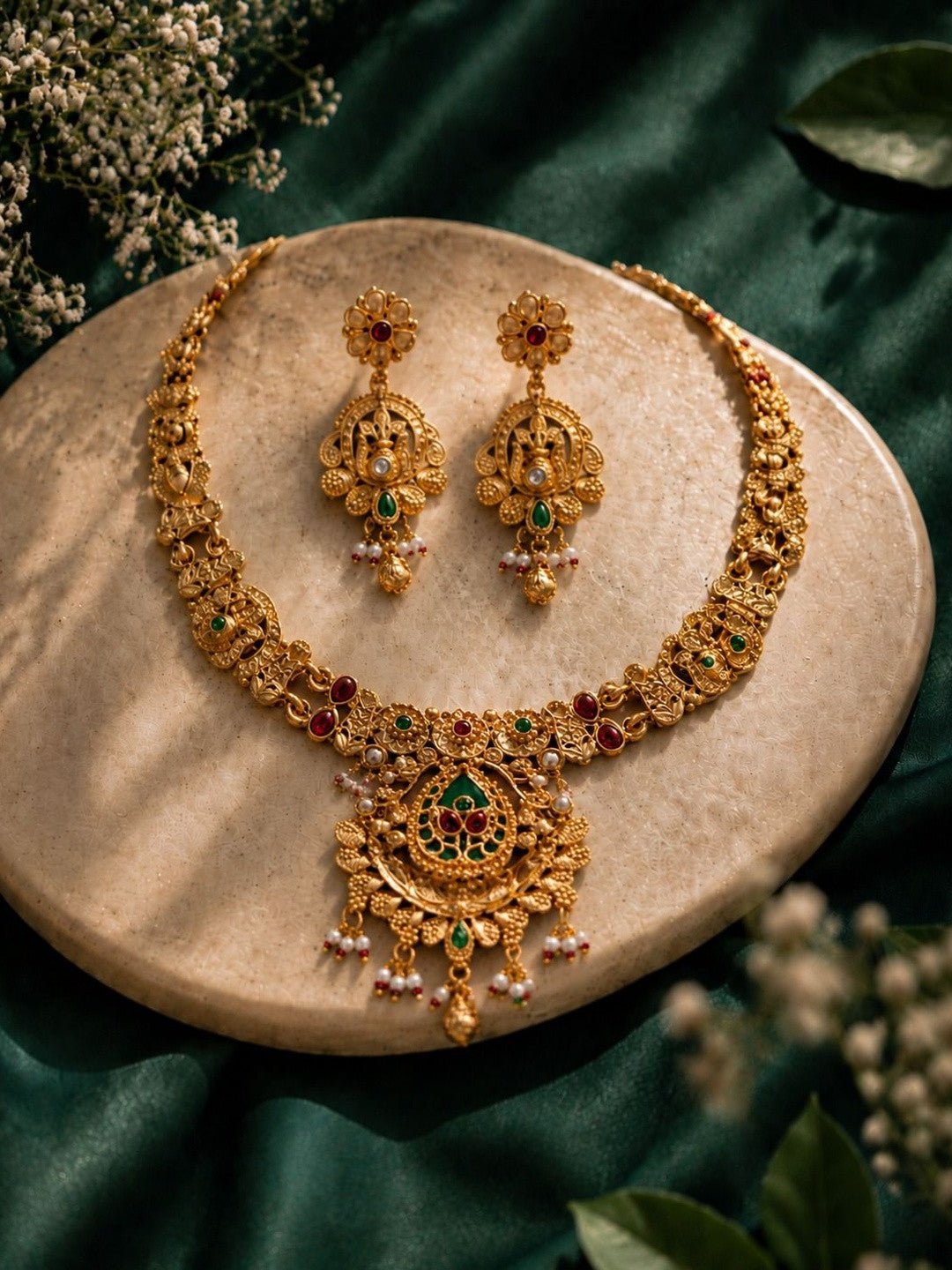 Mehervati Necklace Set