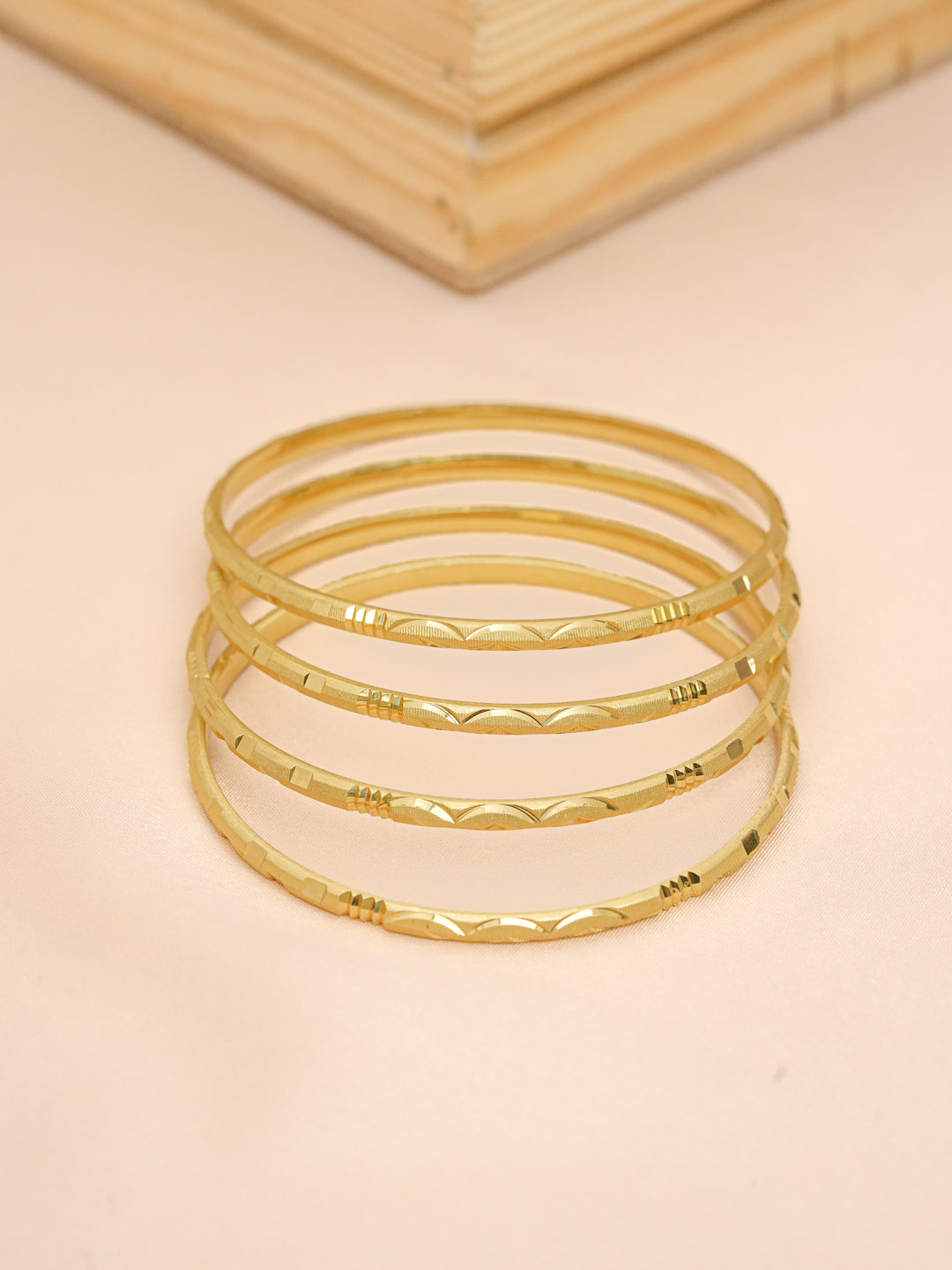 Kaira Bangle ( Set of 4 )
