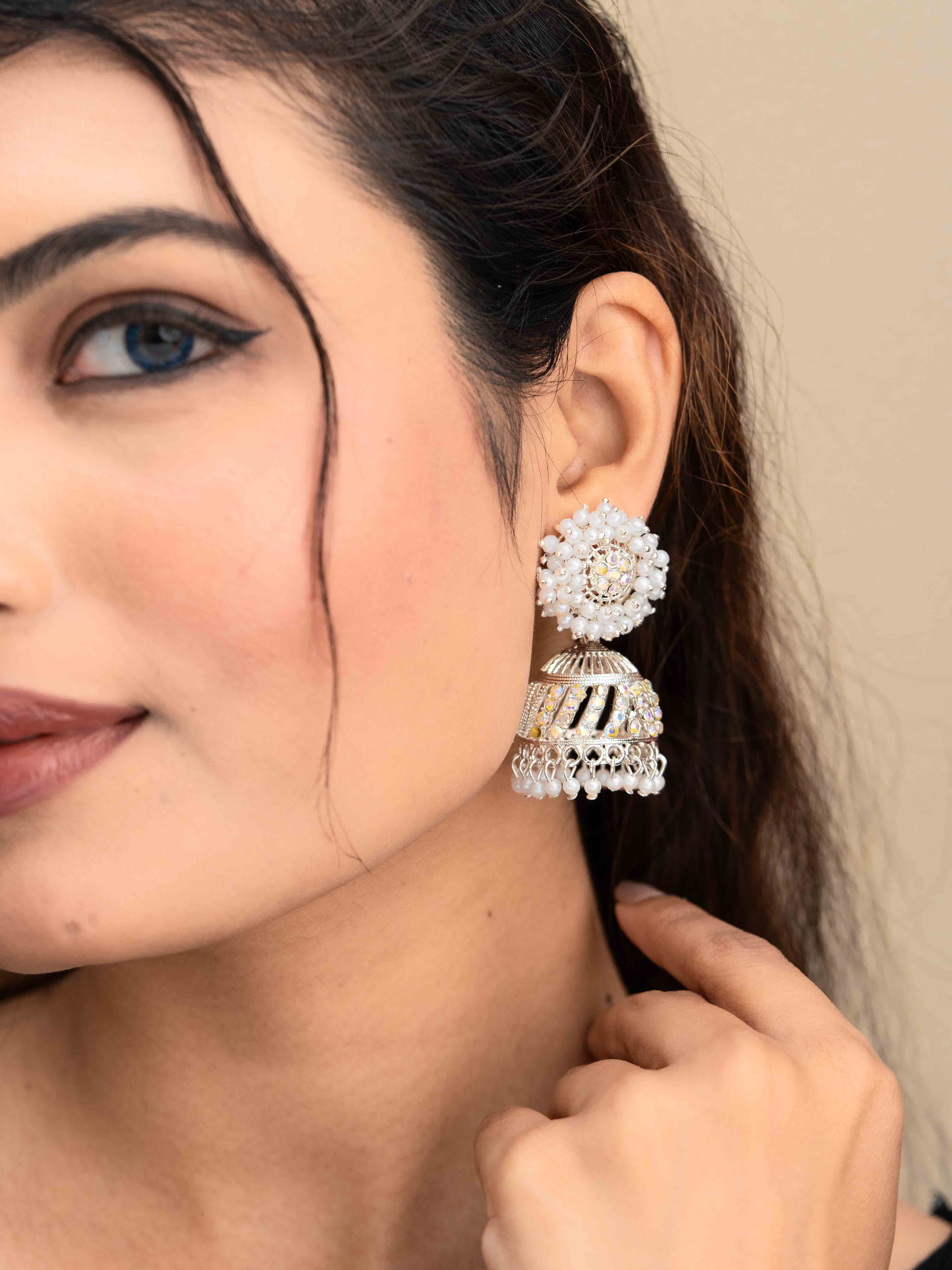 Kanvisha Jhumkas