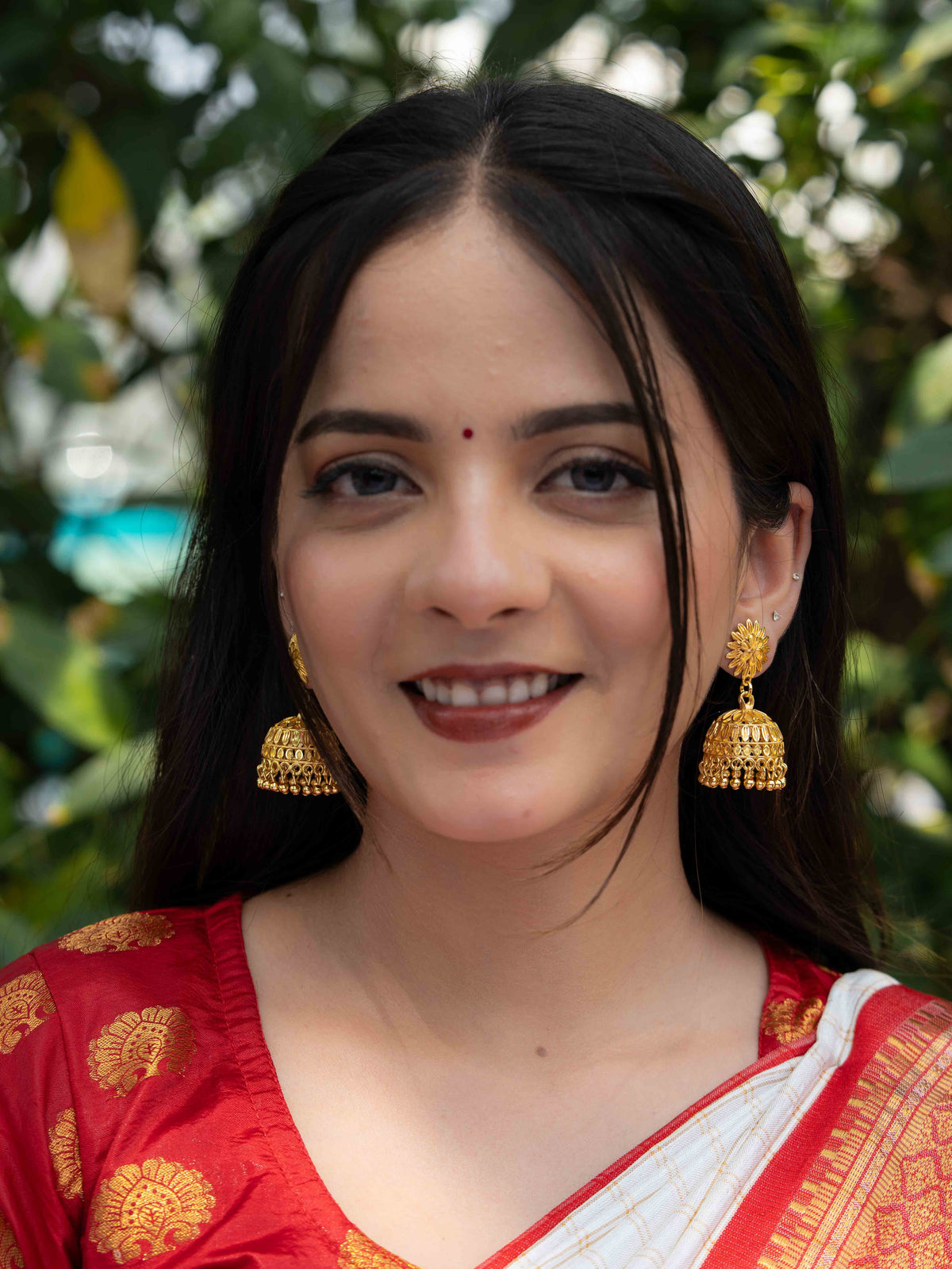 Yuvaira Gold Jhumkas