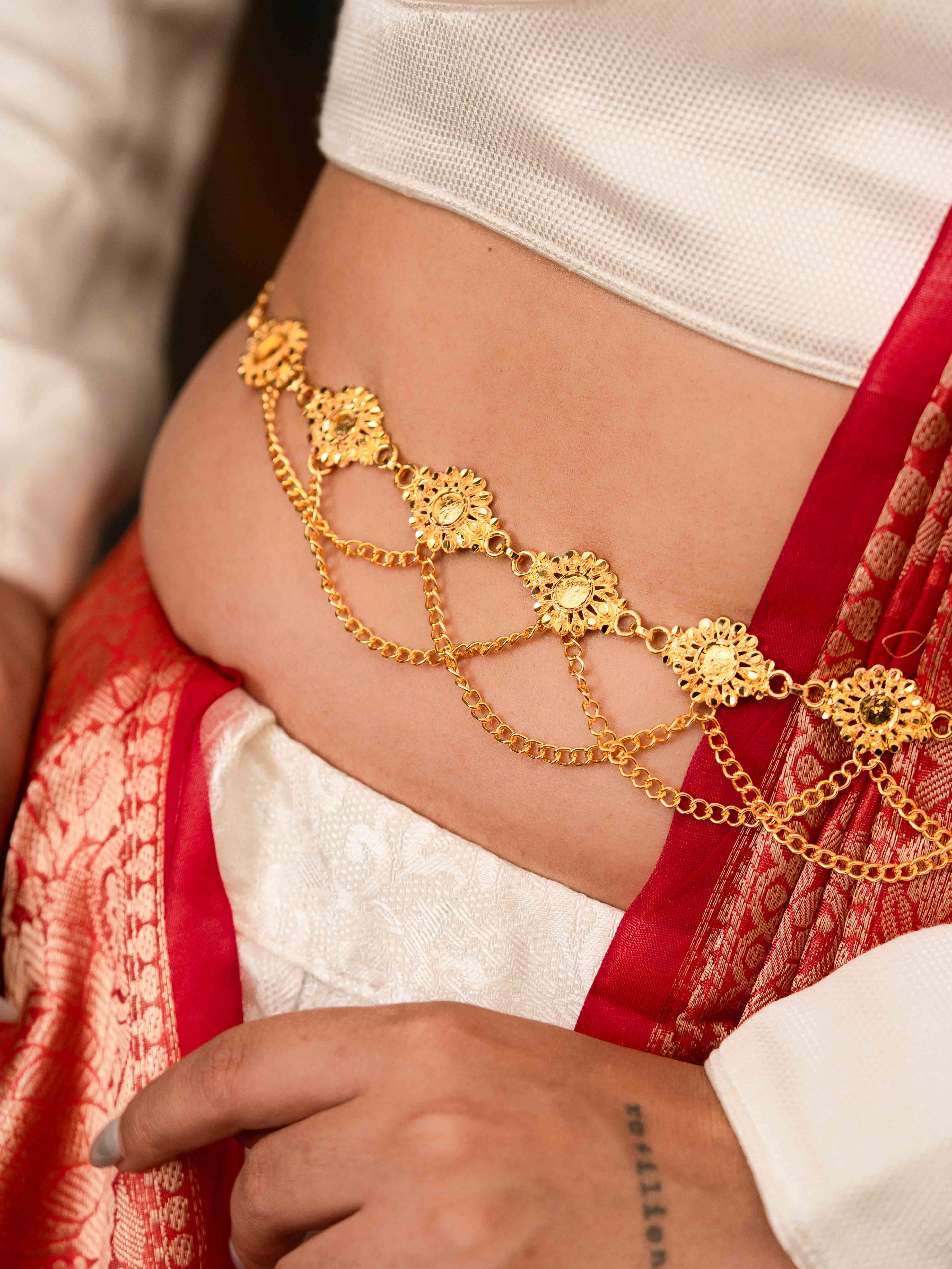 Devanshi Kamarband