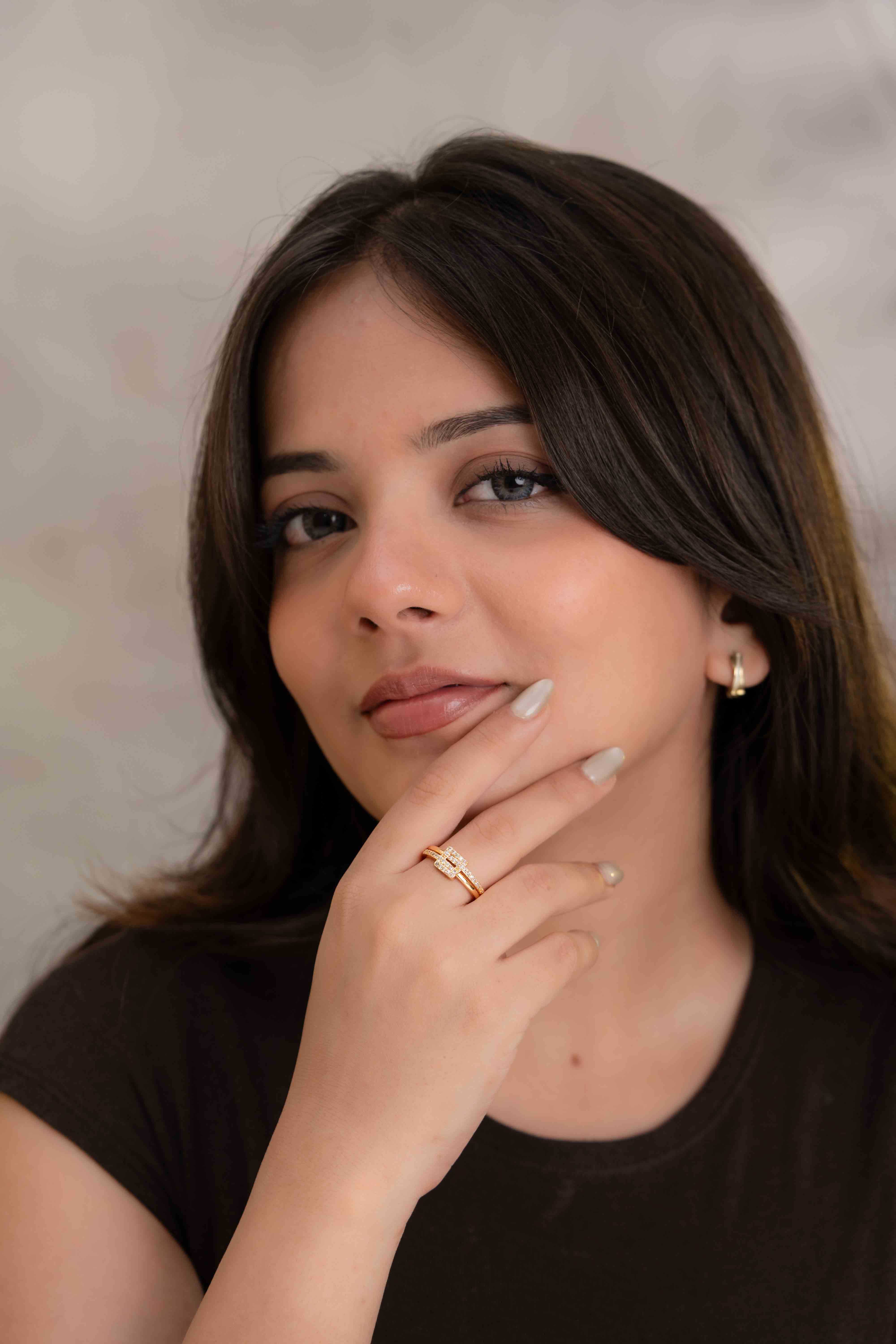 Viora Adjustable Ring