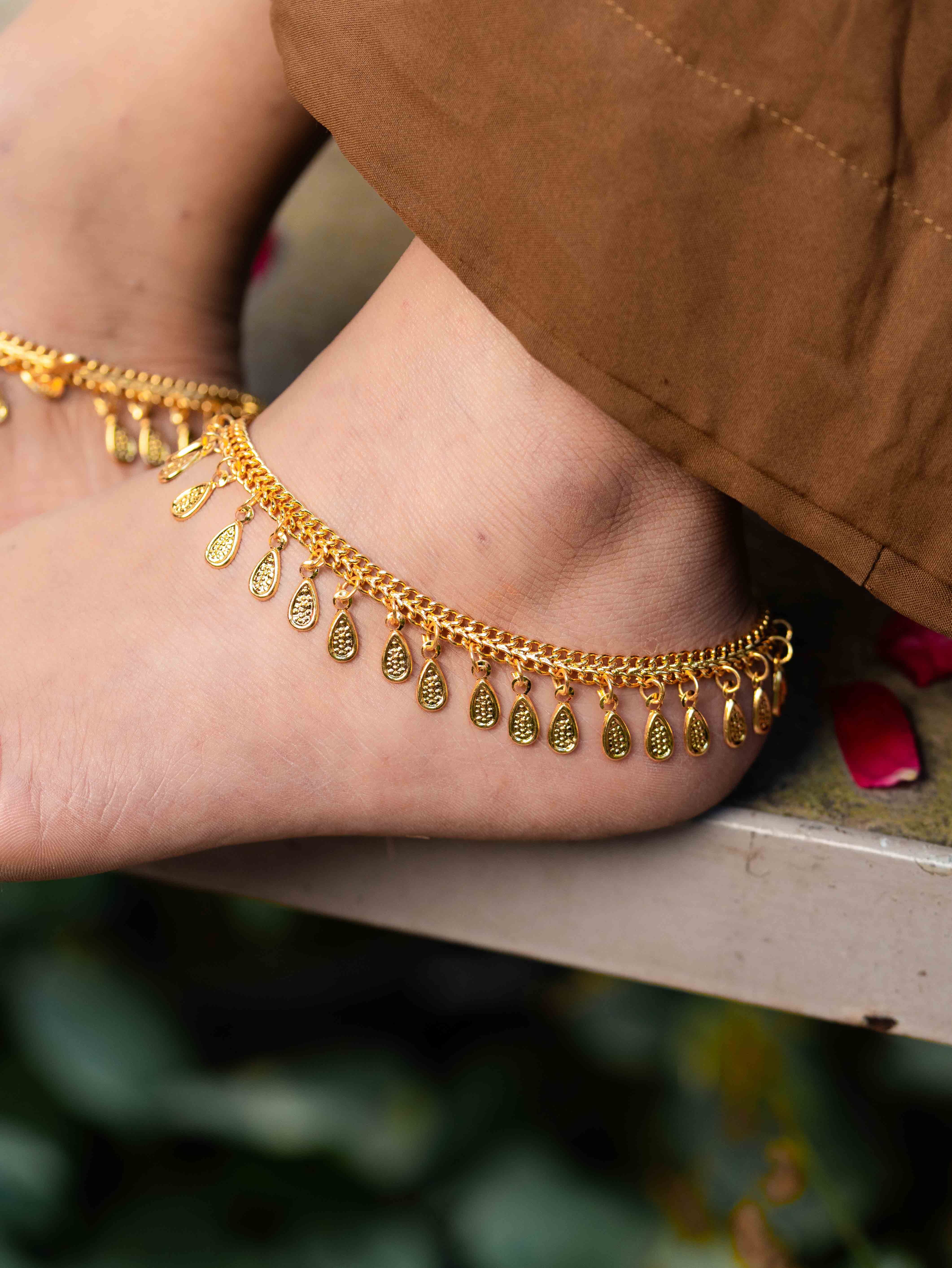 Pallavi Gold Payal. ( Set of 2)