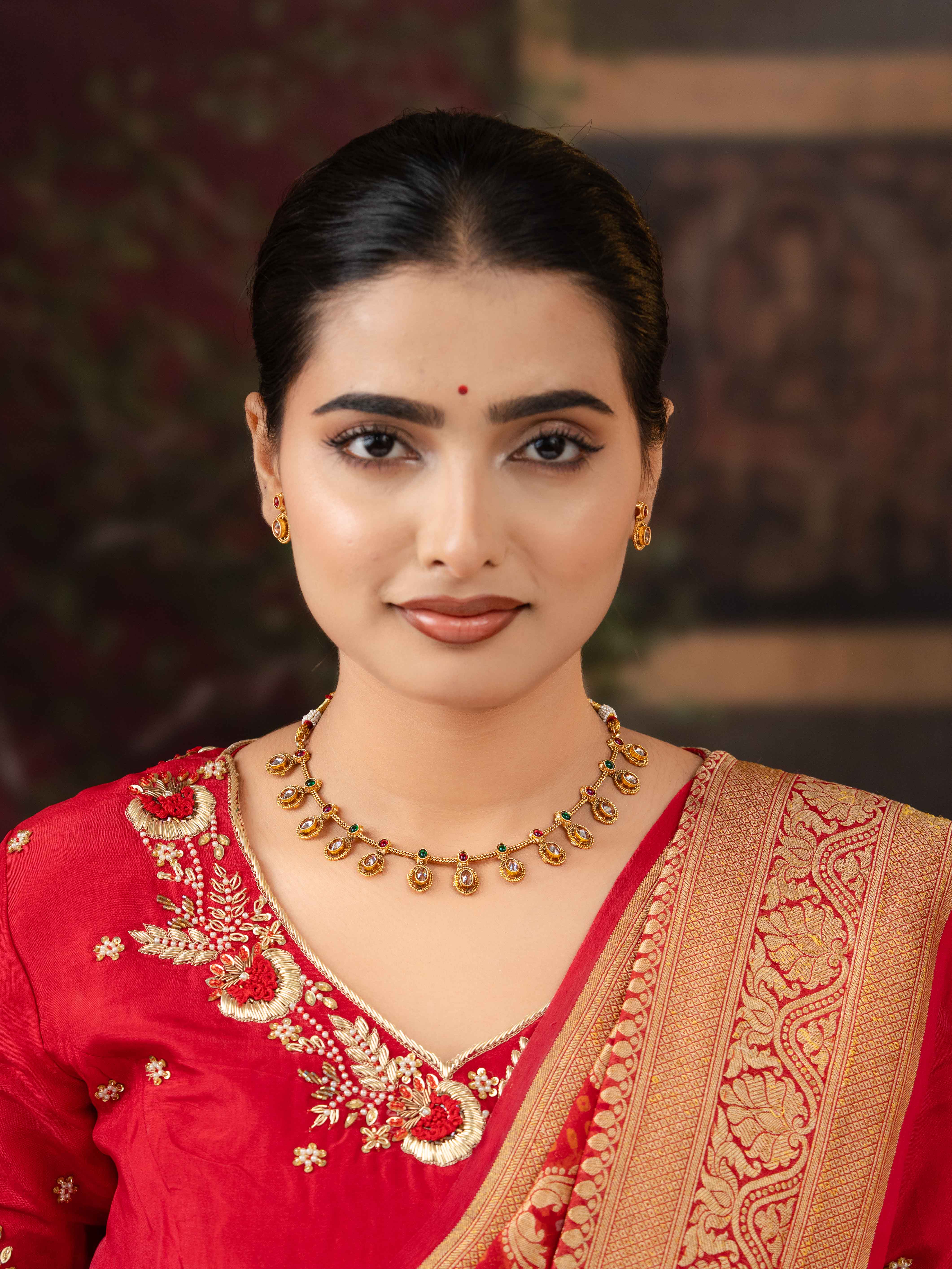 Aarivika Necklace Set