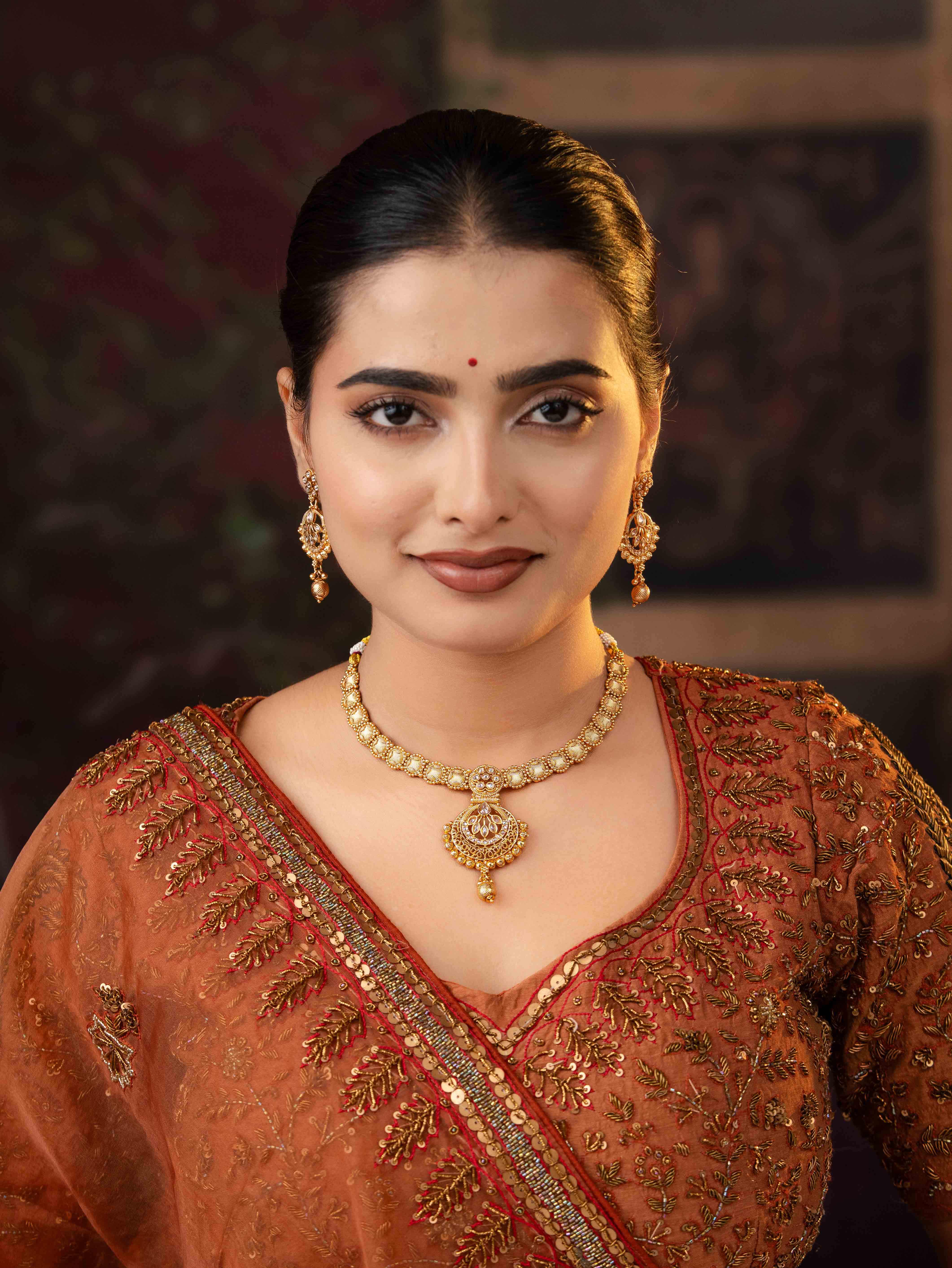 Verunika Necklace Set
