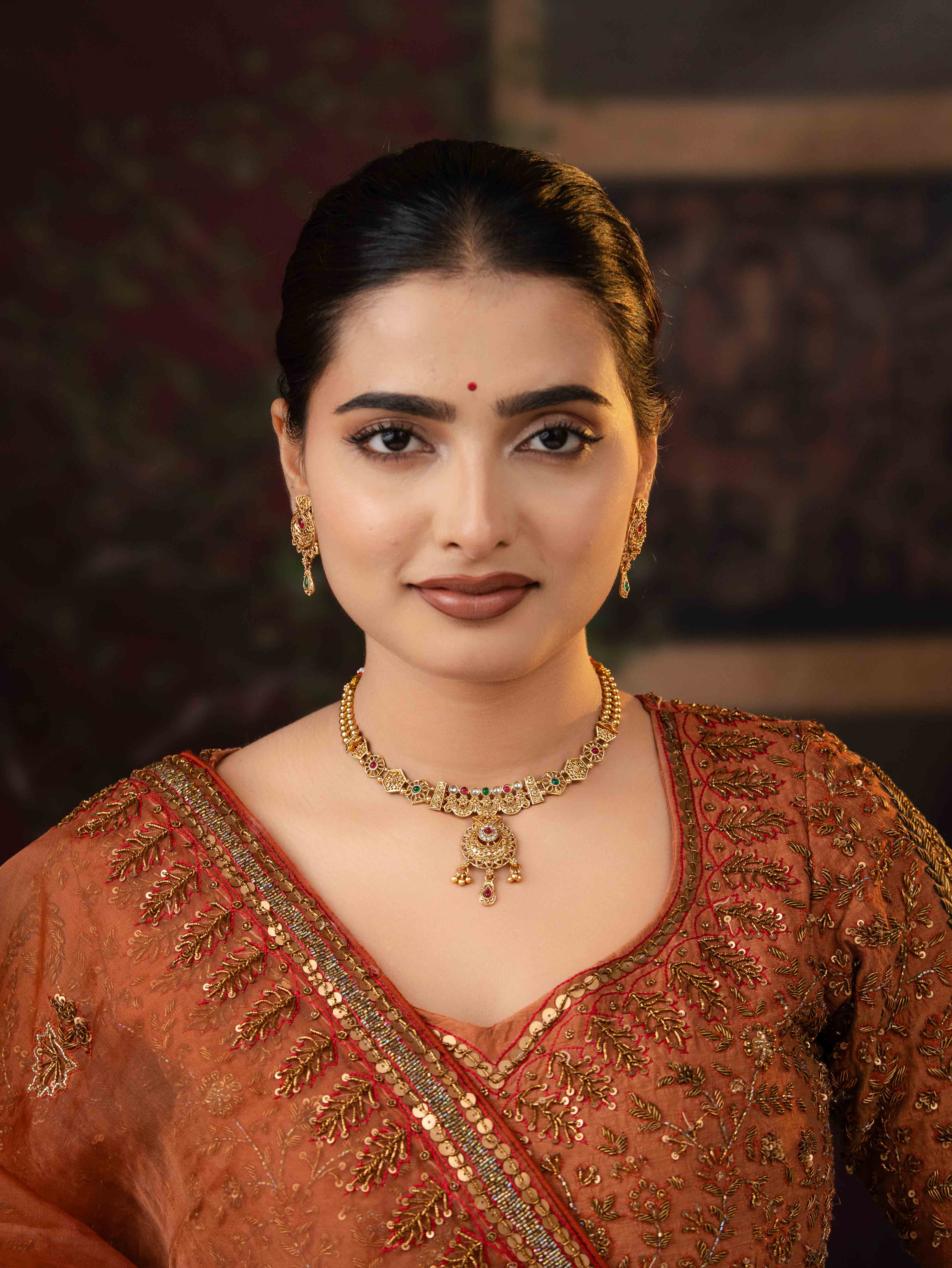 Ruhanika Necklace Set