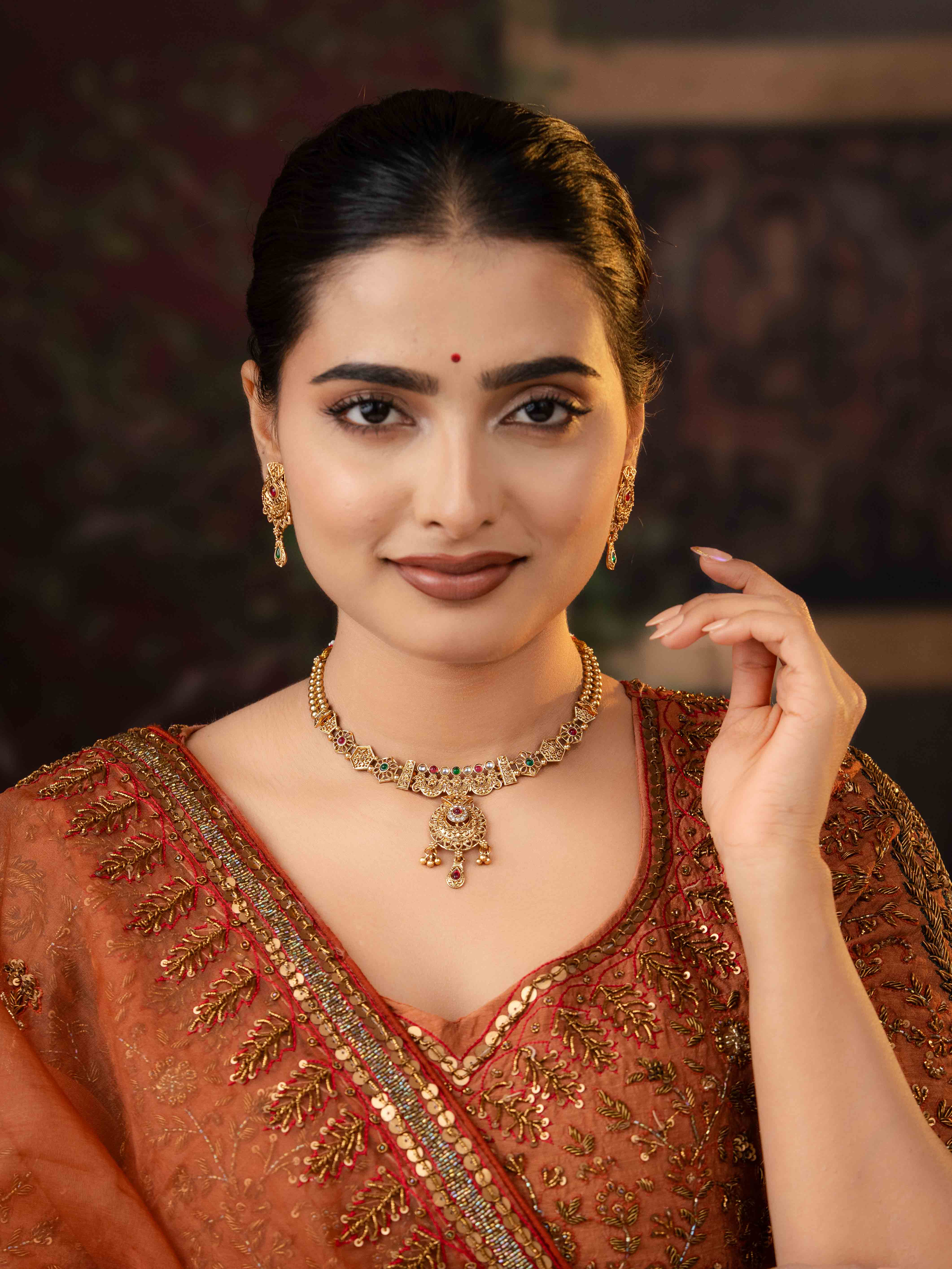 Ruhanika Necklace Set