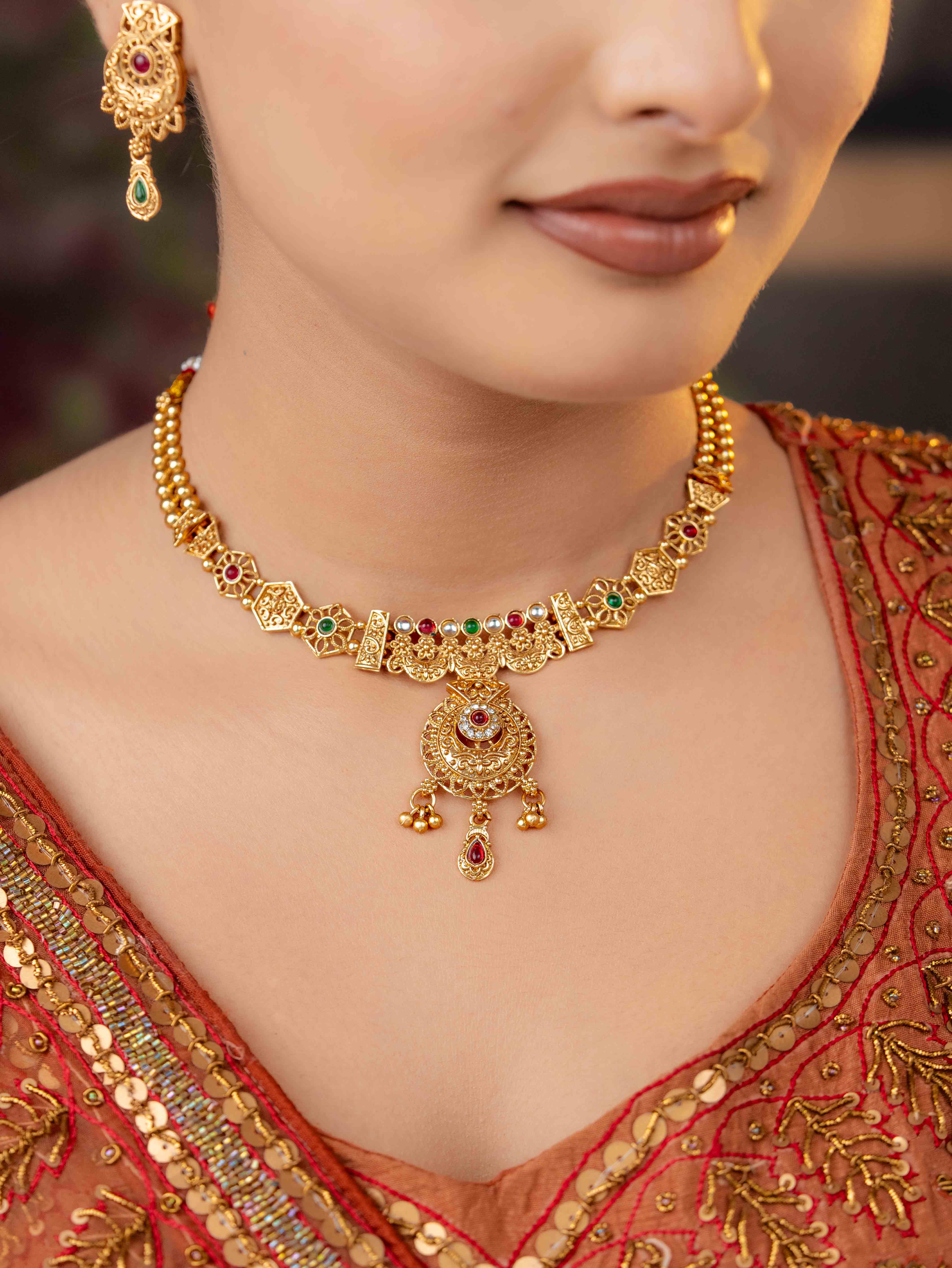 Ruhanika Necklace Set