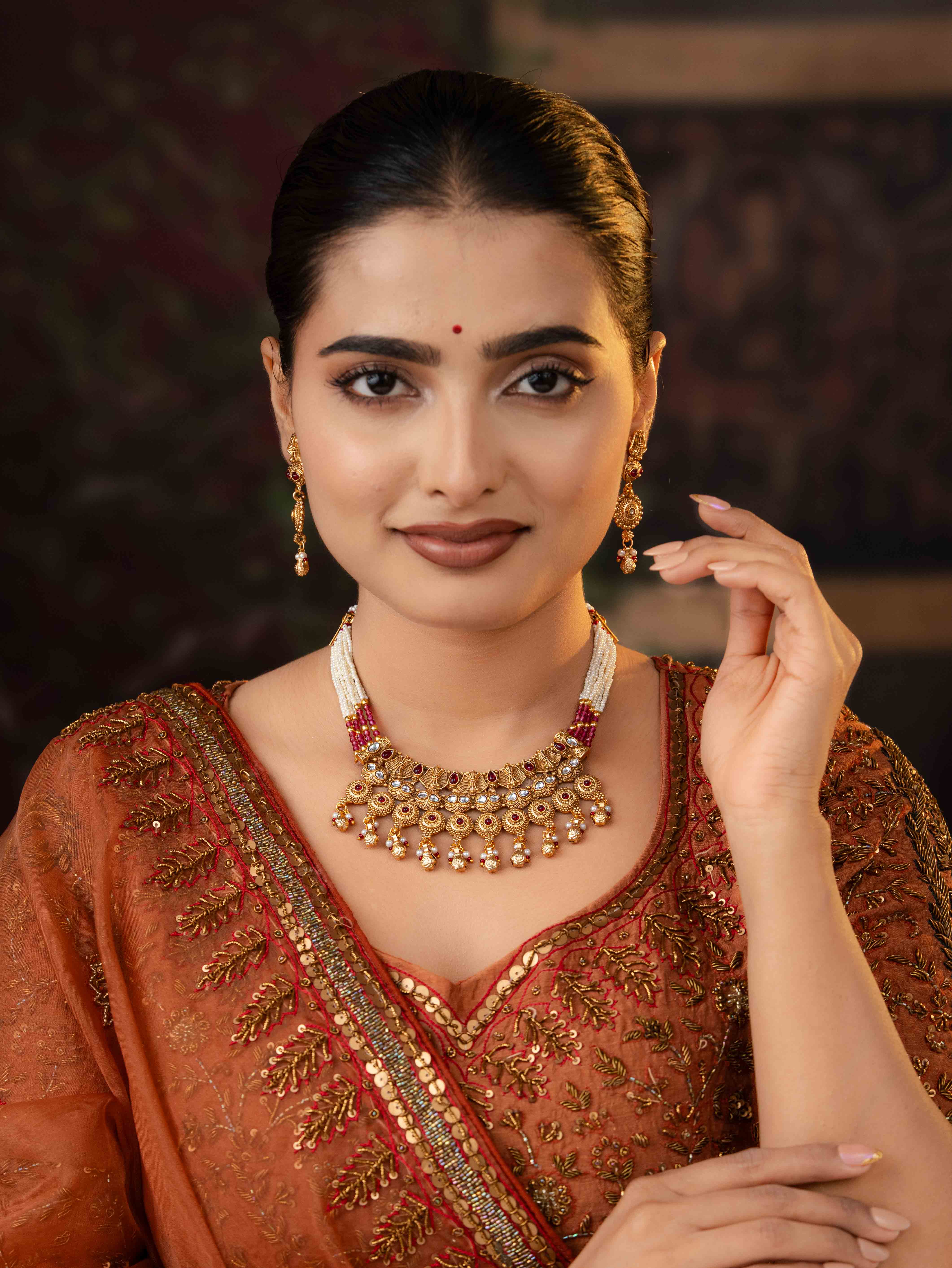 Gaurika Necklace Set