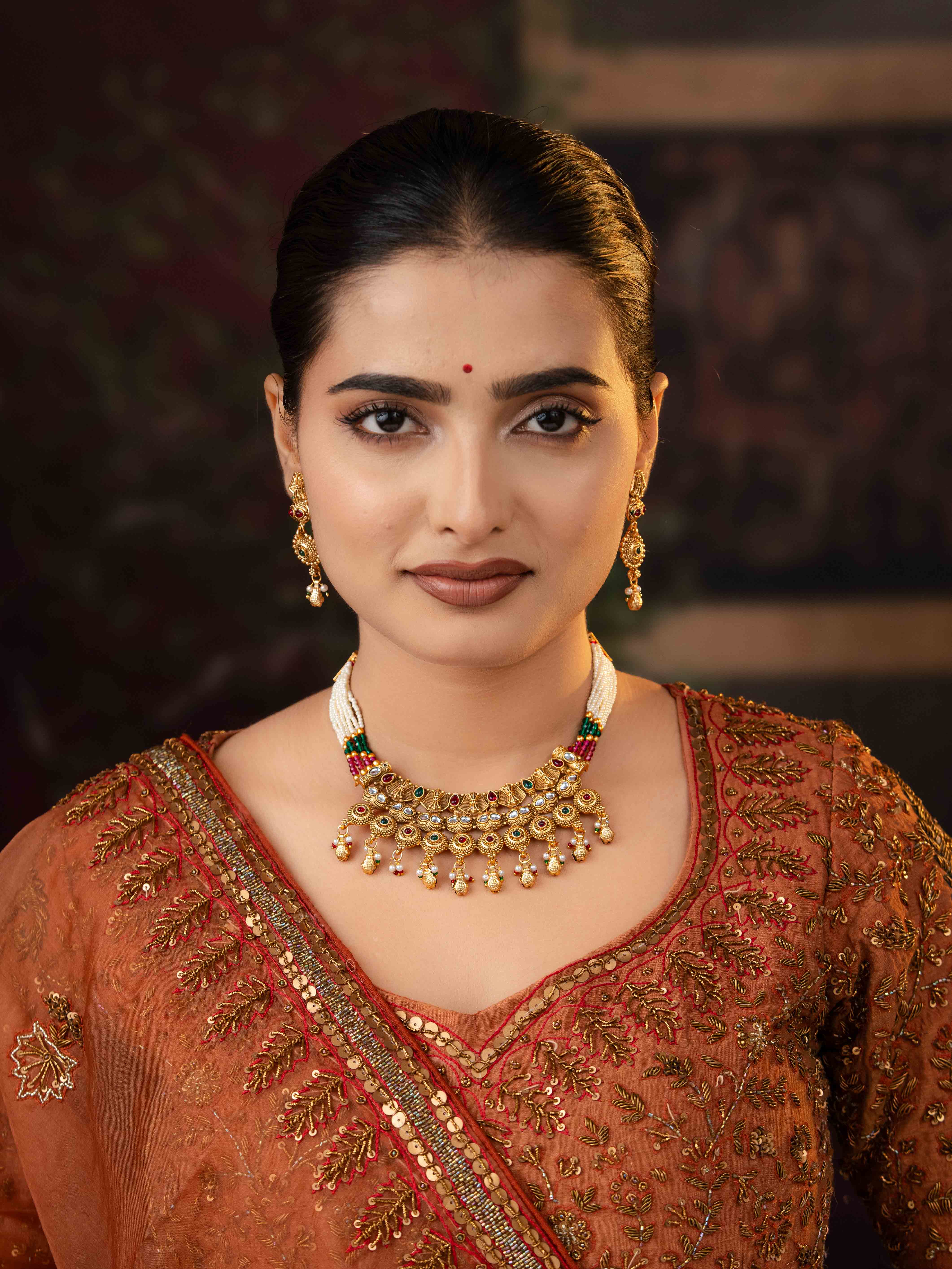 Gaurika Necklace Set